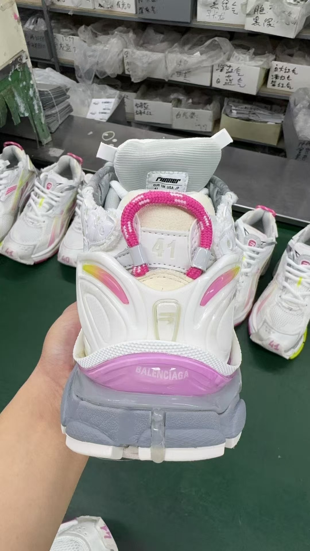 i8 版本顶级纯原版本 Balenciaga巴黎世家 新配色7.5代（白粉）