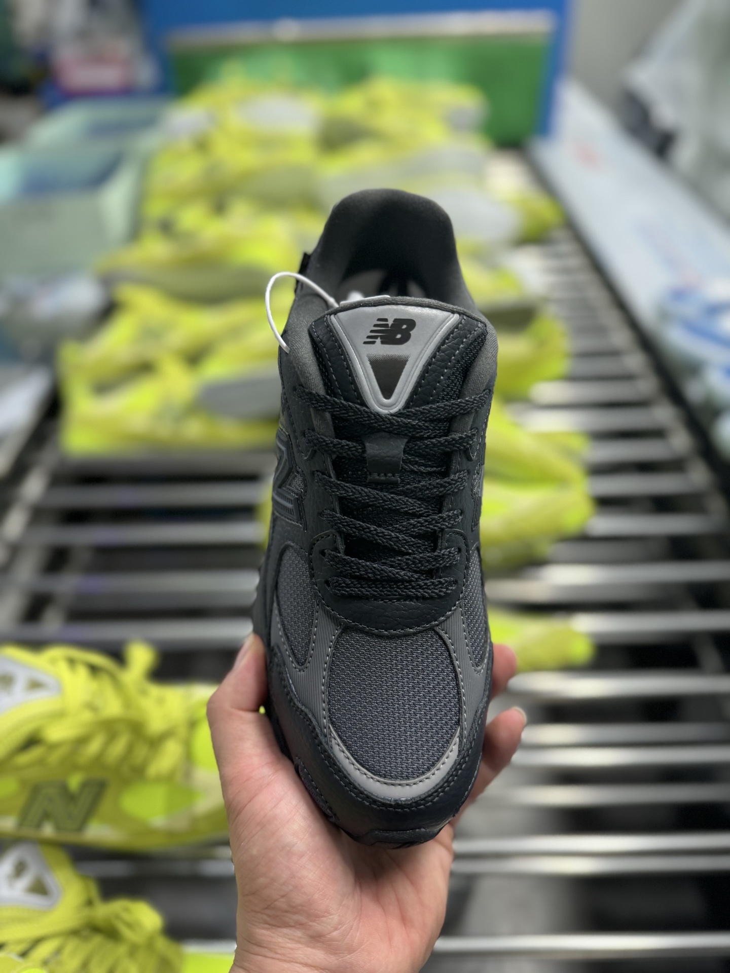 P240 New Balance M2010系列 新百伦 复古老爹风网布跑步休闲运动鞋 U2010RTC