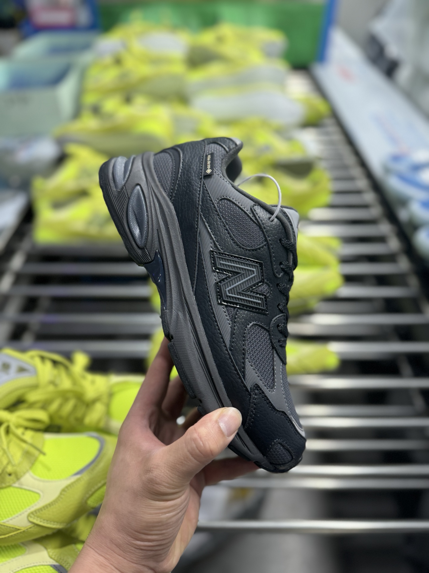 P240 New Balance M2010系列 新百伦 复古老爹风网布跑步休闲运动鞋 U2010RTC