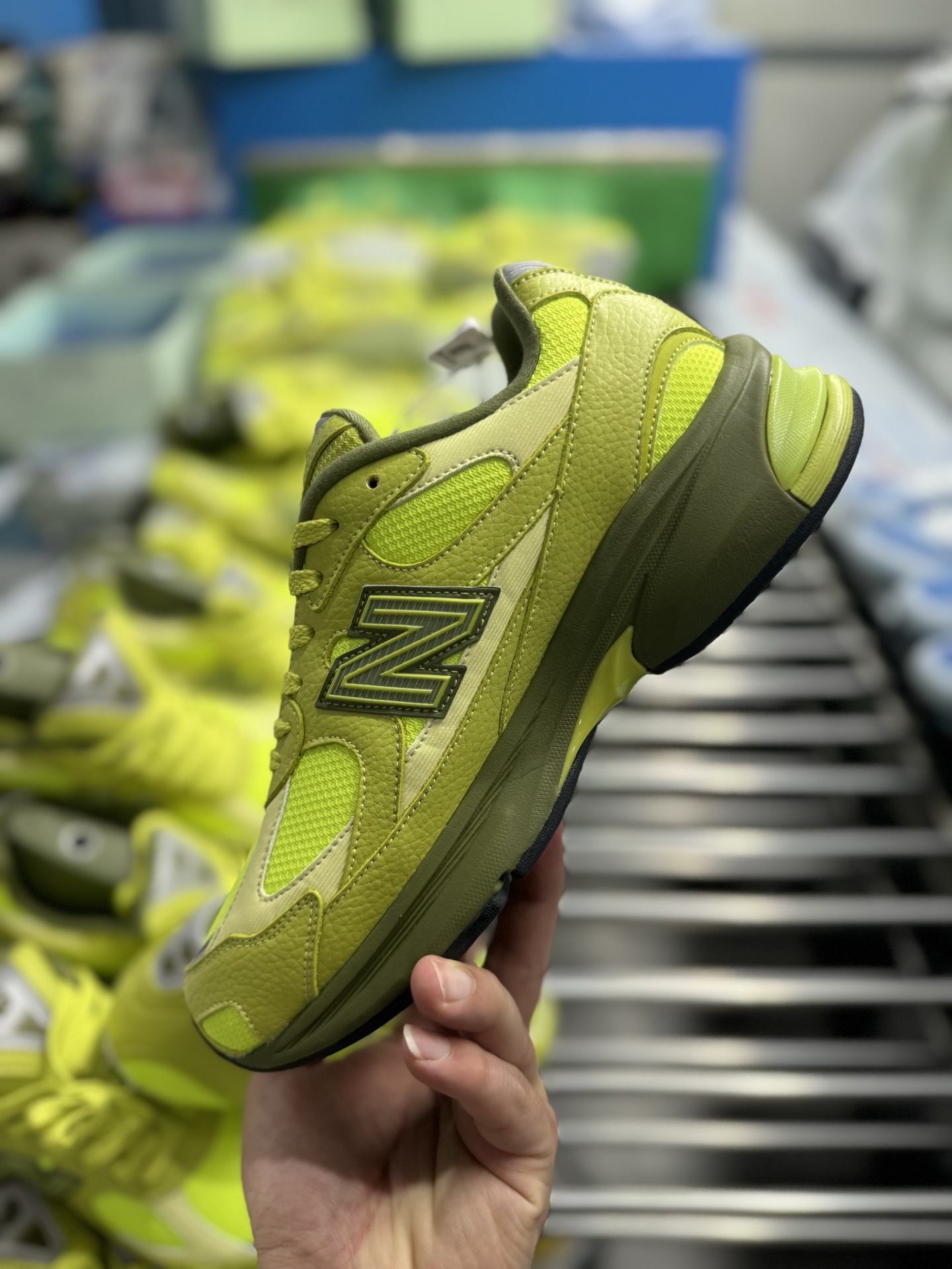 New Balance M2010 Retro Running Shoes - Classic Style, Modern Comfort 4 i1753689483435 651 0 2