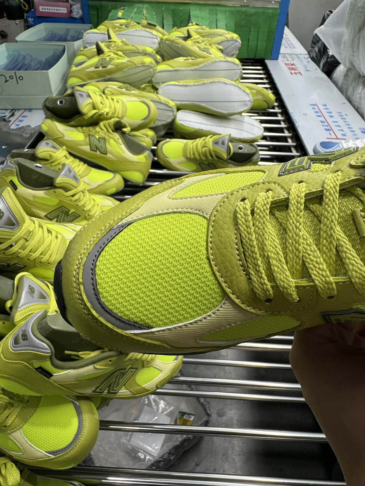 New Balance M2010 Retro Running Shoes - Classic Style, Modern Comfort 5 i1753689490940 6005 0 3