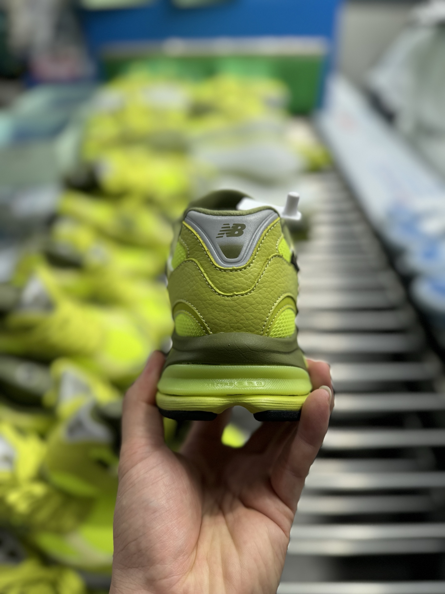 New Balance M2010 Retro Running Shoes - Classic Style, Modern Comfort 8 i1753689496312 1440 0 6