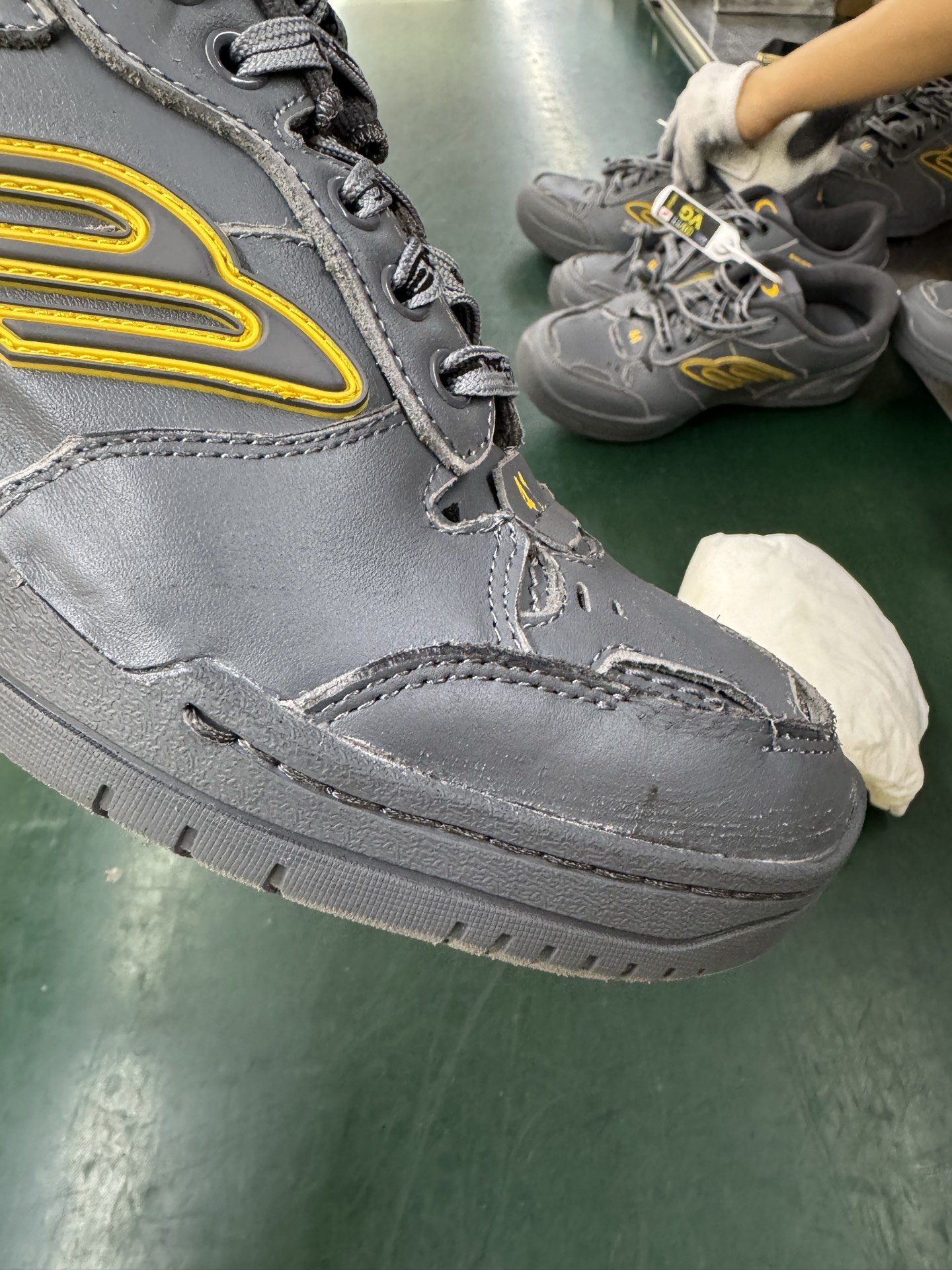 VG版本Balenciaga Hamptons Worn-Out 巴黎世家十八18代 涤纶(聚酯纤维)牛皮革 圆头系带 低帮 生活休闲鞋板鞋-莆田鞋,莆田鞋货源,高仿鞋,高仿鞋货源,安福档口,莆田高仿鞋,莆田鞋批发,高仿鞋批发,莆田高仿运动鞋,高仿运动鞋,莆田运动鞋 VG版本Balenciaga Hamptons Worn-Out 巴黎世家十八18代 涤纶(聚酯纤维)牛皮革 圆头系带 低帮 生活休闲鞋板鞋