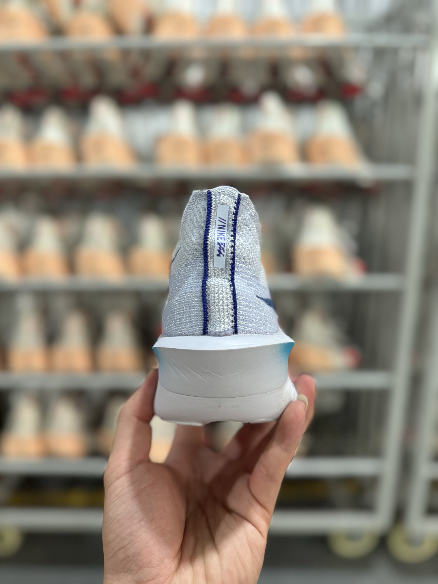 P220全新X版NK Air Zoom Alphafly 3 阿尔法飞行3代系列马拉松轻量竞速运动跑鞋 FD8311-001