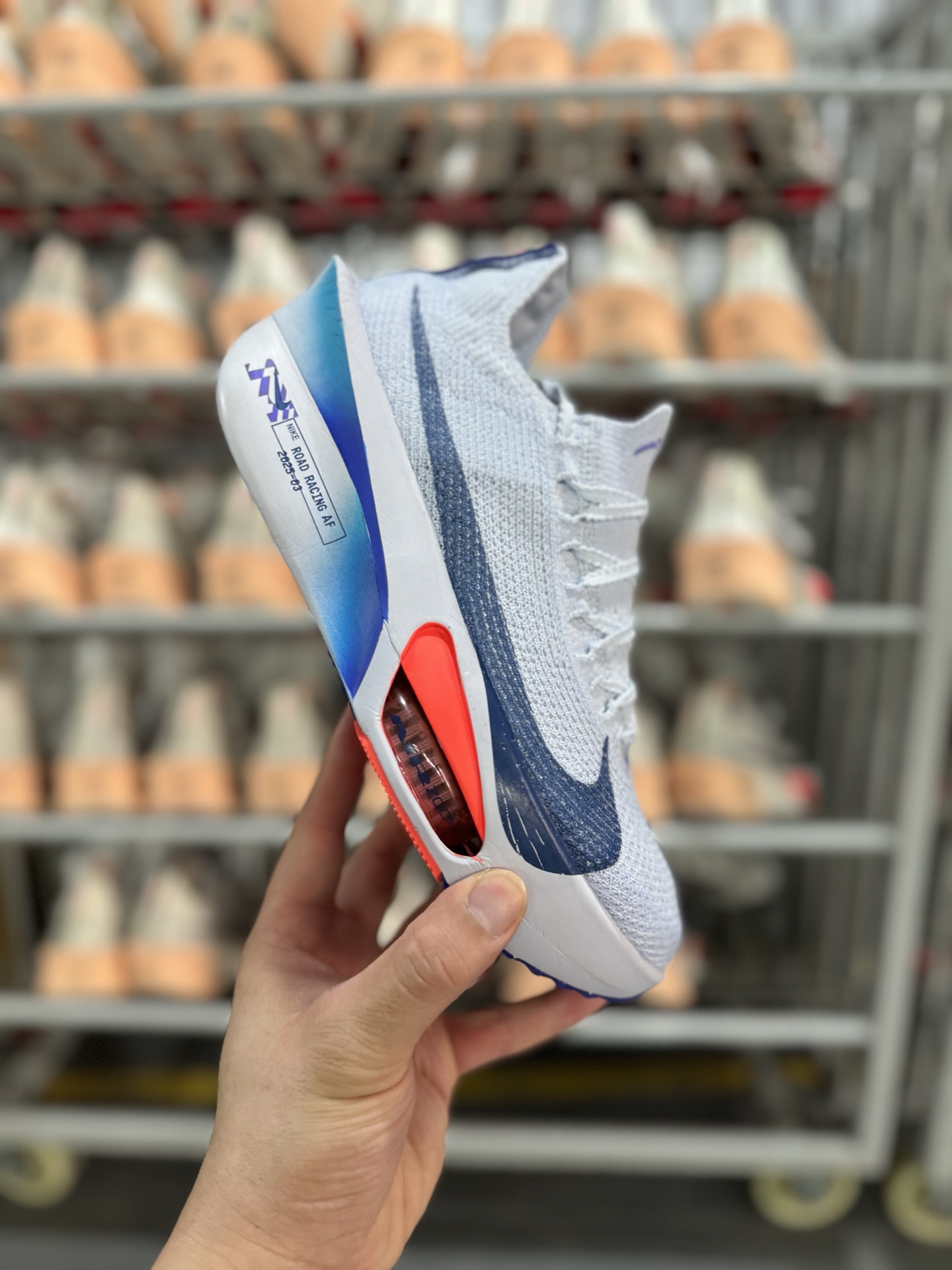 P220全新X版NK Air Zoom Alphafly 3 阿尔法飞行3代系列马拉松轻量竞速运动跑鞋  FD8357-100