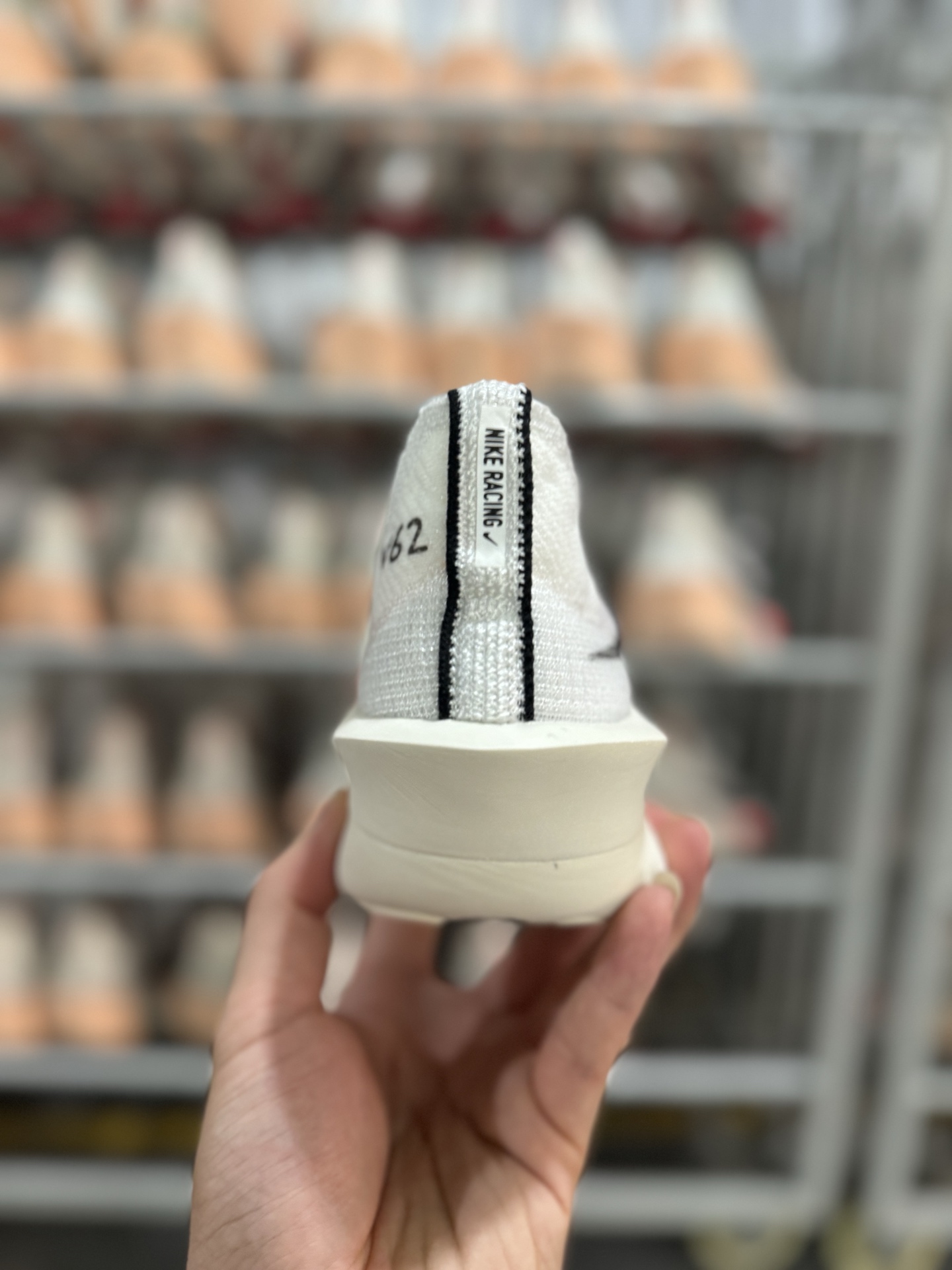 P220全新X版NK Air Zoom Alphafly 3 阿尔法飞行3代系列马拉松轻量竞速运动跑鞋  FD8357-100