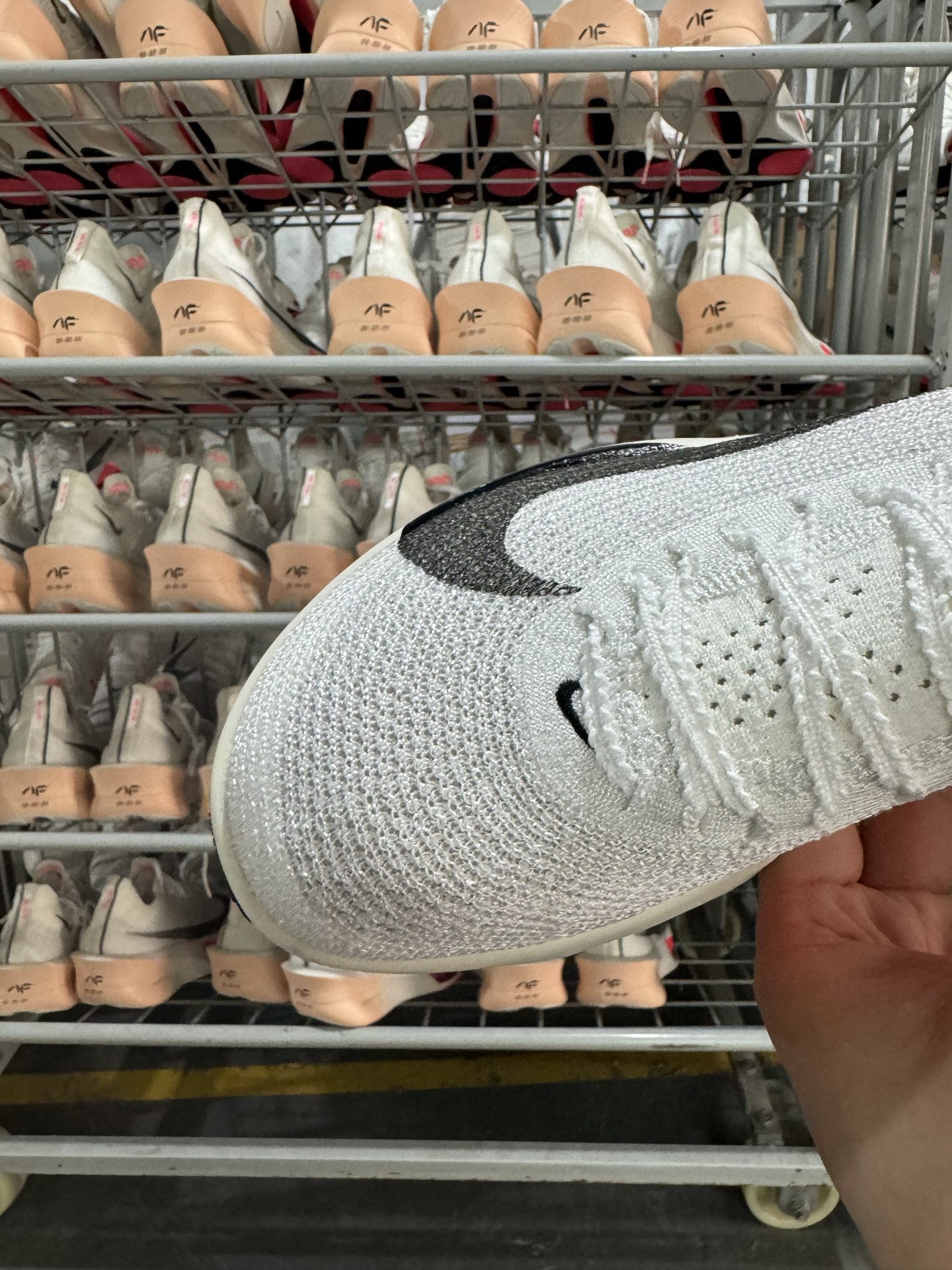 P220全新X版NK Air Zoom Alphafly 3 阿尔法飞行3代系列马拉松轻量竞速运动跑鞋  FD8357-100
