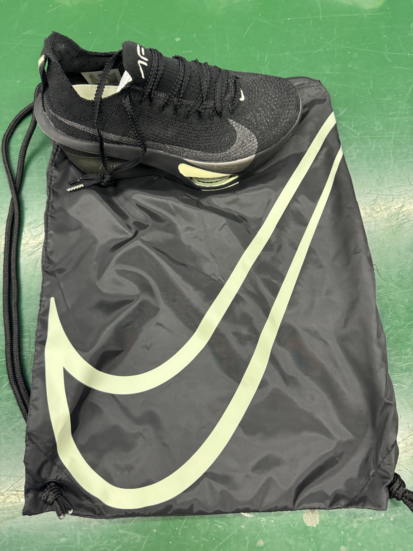 P220全新X版NK Air Zoom Alphafly 3 阿尔法飞行3代系列马拉松轻量竞速运动跑鞋  FD8357-100