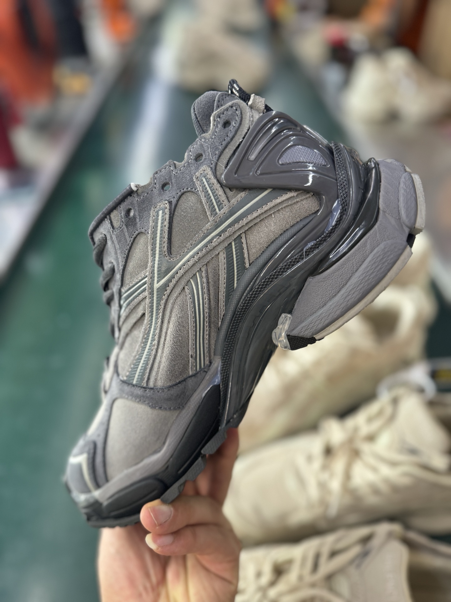Balenciaga Runner Sneakers Gray Suede - Comfortable, Stylish, and Durable 4 i1757408415894 7496 0 2