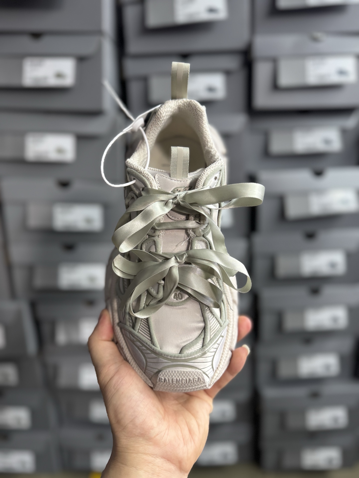 P400VG版本Balenciaga 3XL Satin Bows 巴黎世家十代潮流跑鞋 W3XSB-Chinese UA Cheap High Quatity Brand Clothes Bags handbags Sneakers wholesale wholesaler seller from China Factory suppliers Fashion Clothing Shoes best Quality Beautiful Price P400VG版本Balenciaga 3XL Satin Bows 巴黎世家十代潮流跑鞋 W3XSB