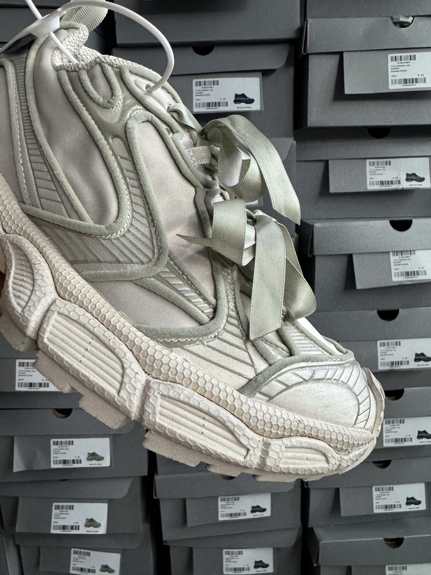 P400VG版本Balenciaga 3XL Satin Bows 巴黎世家十代潮流跑鞋 W3XSB-Chinese UA Cheap High Quatity Brand Clothes Bags handbags Sneakers wholesale wholesaler seller from China Factory suppliers Fashion Clothing Shoes best Quality Beautiful Price P400VG版本Balenciaga 3XL Satin Bows 巴黎世家十代潮流跑鞋 W3XSB