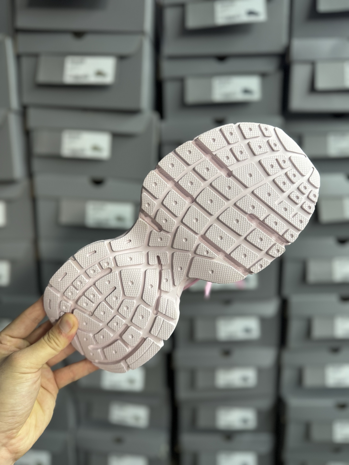 P400VG版本巴黎10代3XL 缎面蝴蝶结粉色-Chinese UA Cheap High Quatity Brand Clothes Bags handbags Sneakers wholesale wholesaler seller from China Factory suppliers Fashion Clothing Shoes best Quality Beautiful Price P400VG版本巴黎10代3XL 缎面蝴蝶结粉色