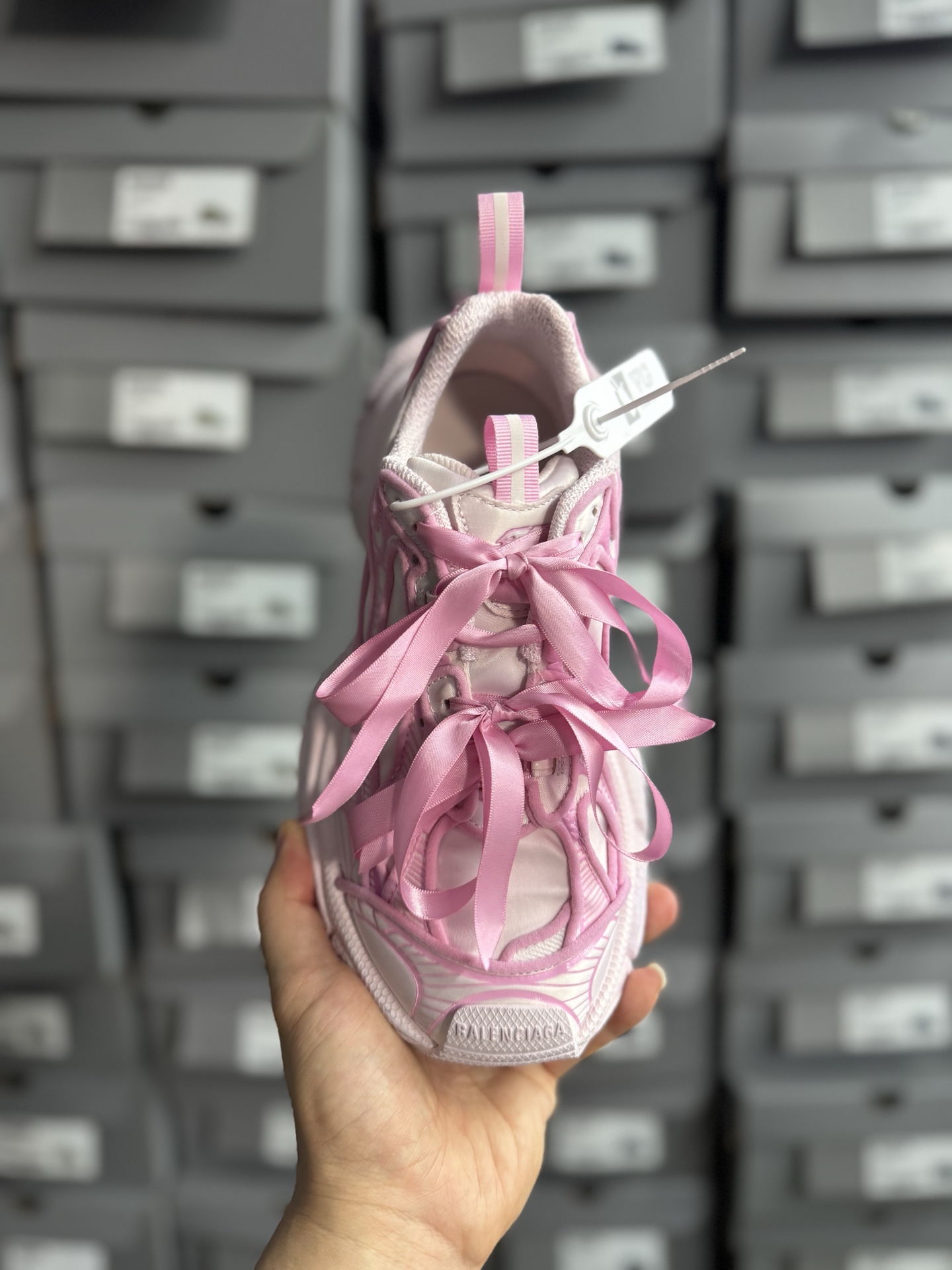 P400VG版本巴黎10代3XL 缎面蝴蝶结粉色-Chinese UA Cheap High Quatity Brand Clothes Bags handbags Sneakers wholesale wholesaler seller from China Factory suppliers Fashion Clothing Shoes best Quality Beautiful Price P400VG版本巴黎10代3XL 缎面蝴蝶结粉色