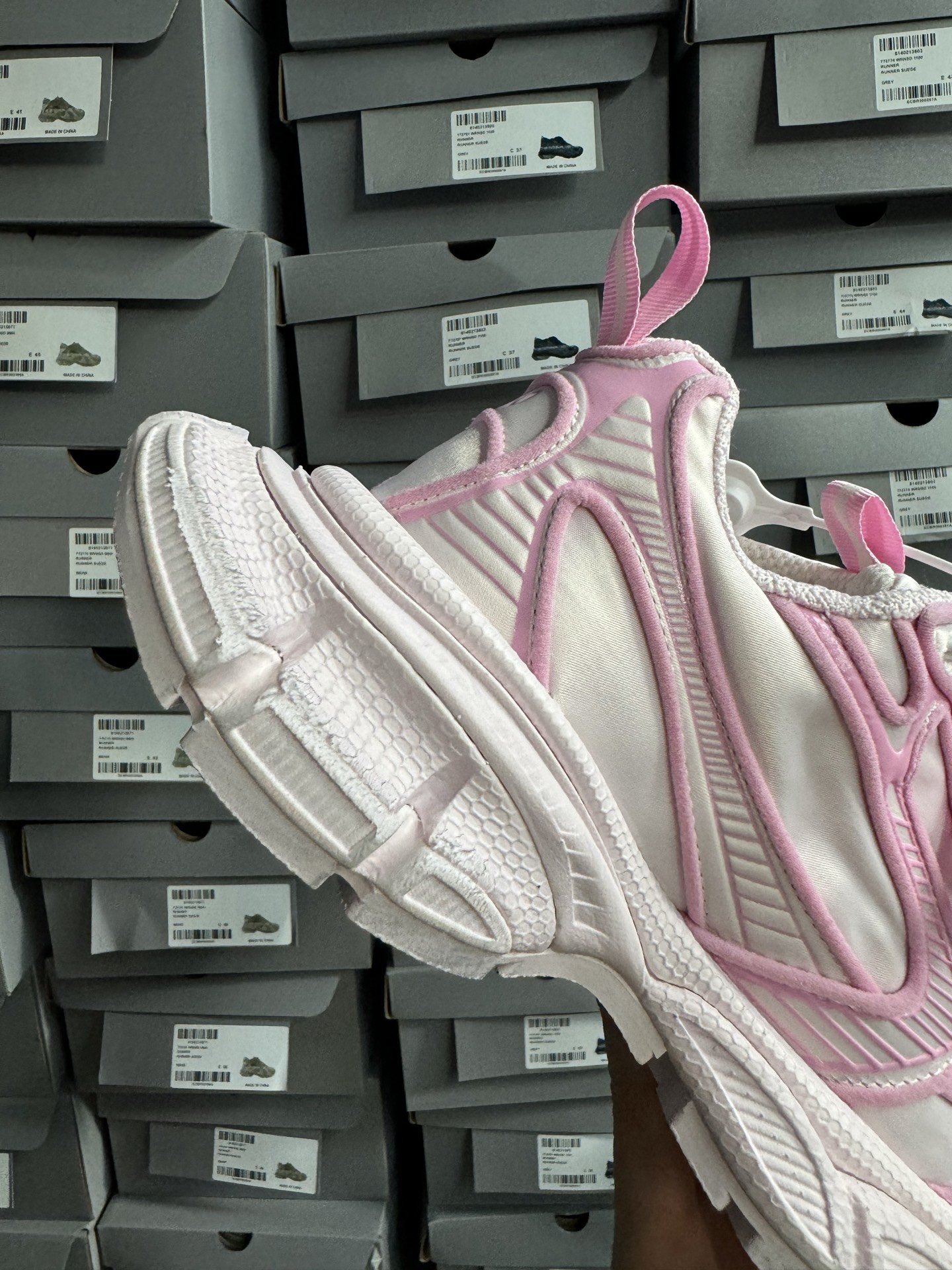 P400VG版本巴黎10代3XL 缎面蝴蝶结粉色-Chinese UA Cheap High Quatity Brand Clothes Bags handbags Sneakers wholesale wholesaler seller from China Factory suppliers Fashion Clothing Shoes best Quality Beautiful Price P400VG版本巴黎10代3XL 缎面蝴蝶结粉色