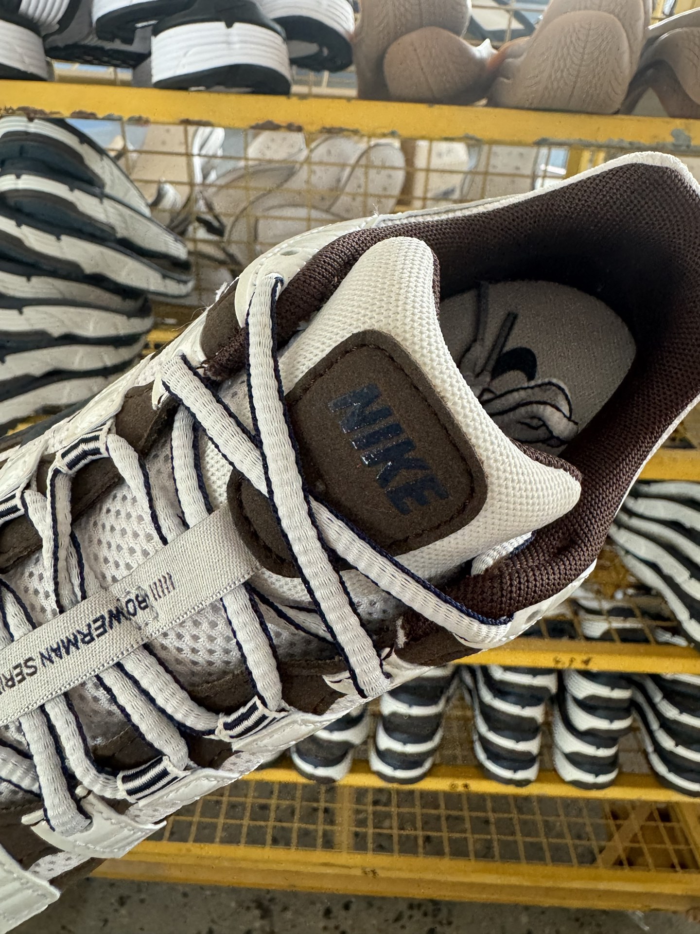 P200CS版Nike P-6000 P 复古休闲运动老爹鞋 HV8972-001