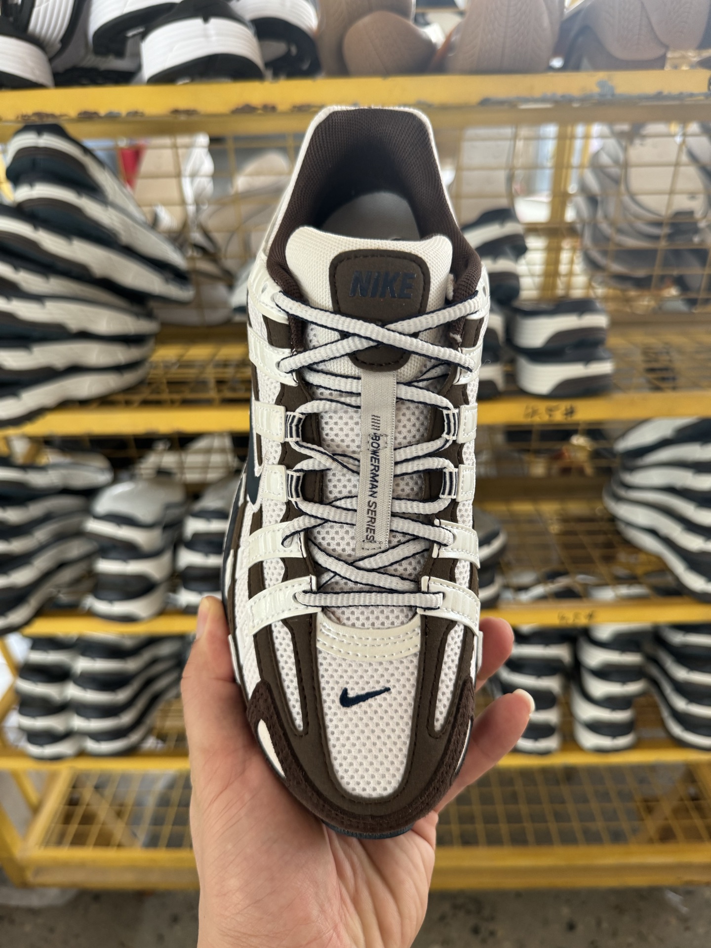 P200CS版Nike P-6000 P 复古休闲运动老爹鞋 HV8972-001