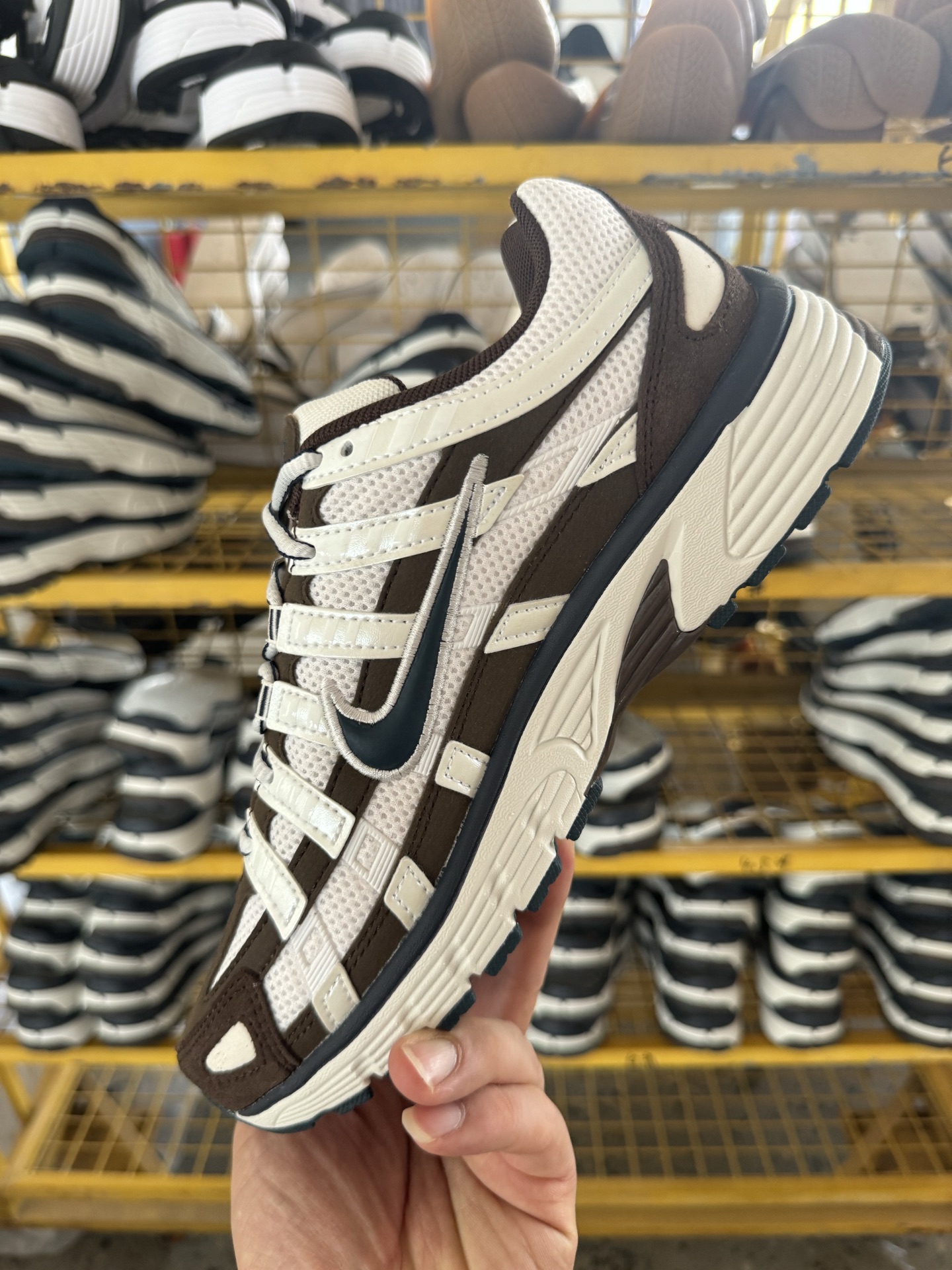 P200CS版Nike P-6000 P 复古休闲运动老爹鞋 HV8972-001