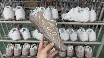 New Balance 204 Series Retro Casual Athletic Shoes - Comfortable & Stylish
