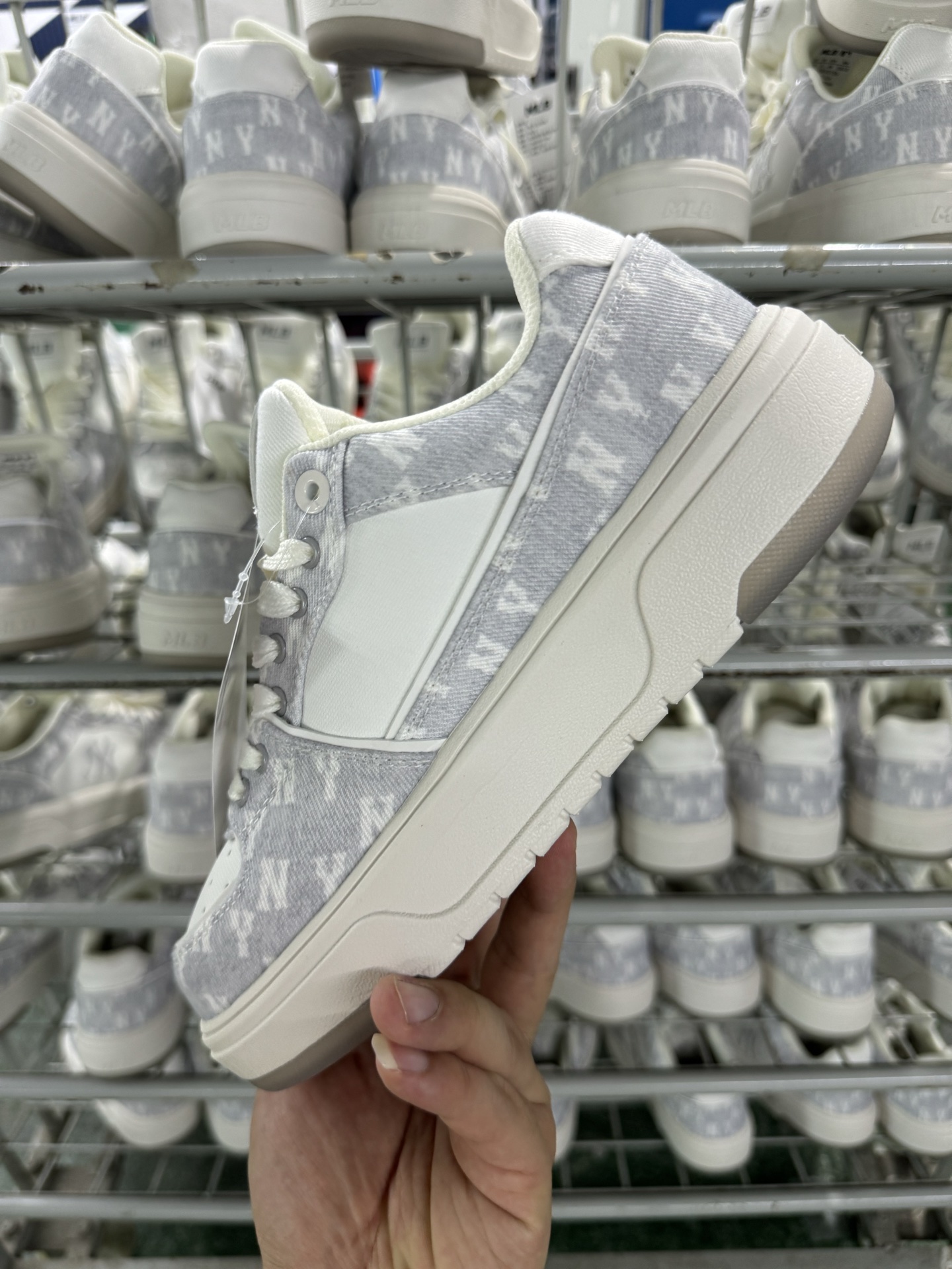 MLB Bigball Chunky Embo Monogram New York Yankees Sneakers - Stylish & Comfortable 3 i1760602858208 9476 0 2