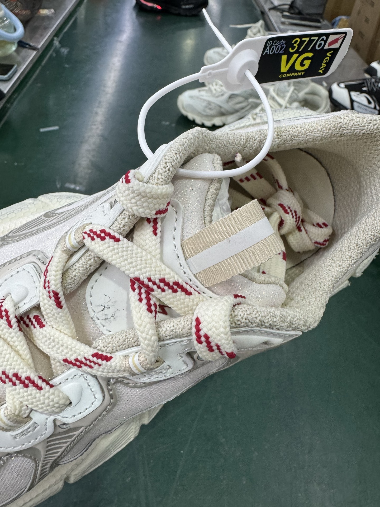 P400VG版本满天星Balenciaga巴黎世家 3XL 银粉满天星 734734 W3XLX 2260