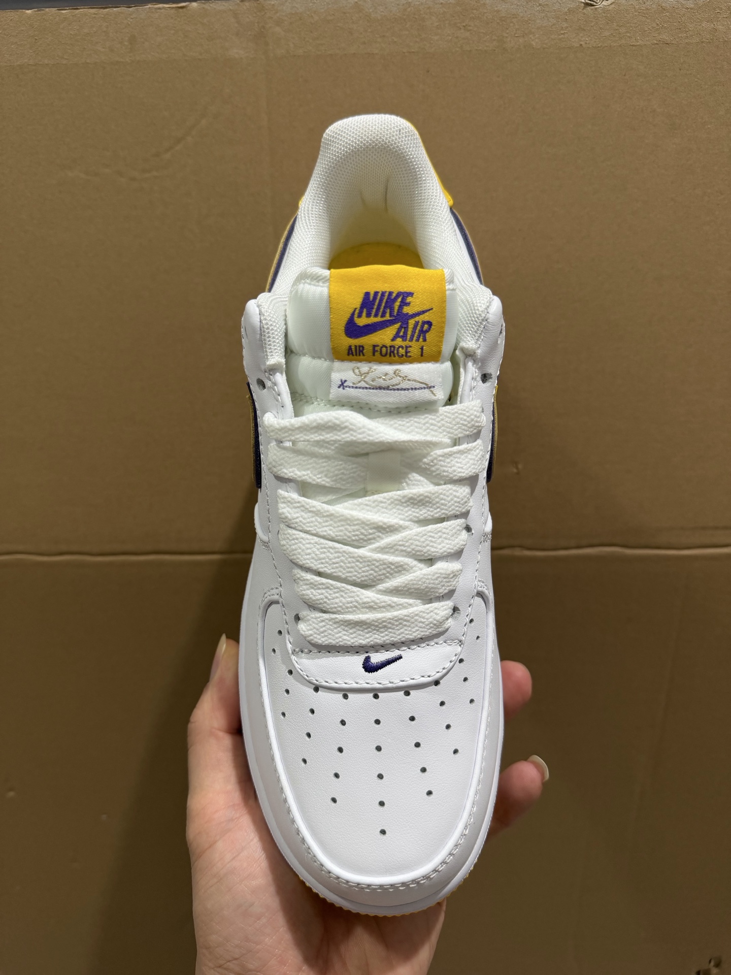 特价福利‼️ 原装头层Kobe Bryant x Nike Air Force 1 Retro Q男女鞋