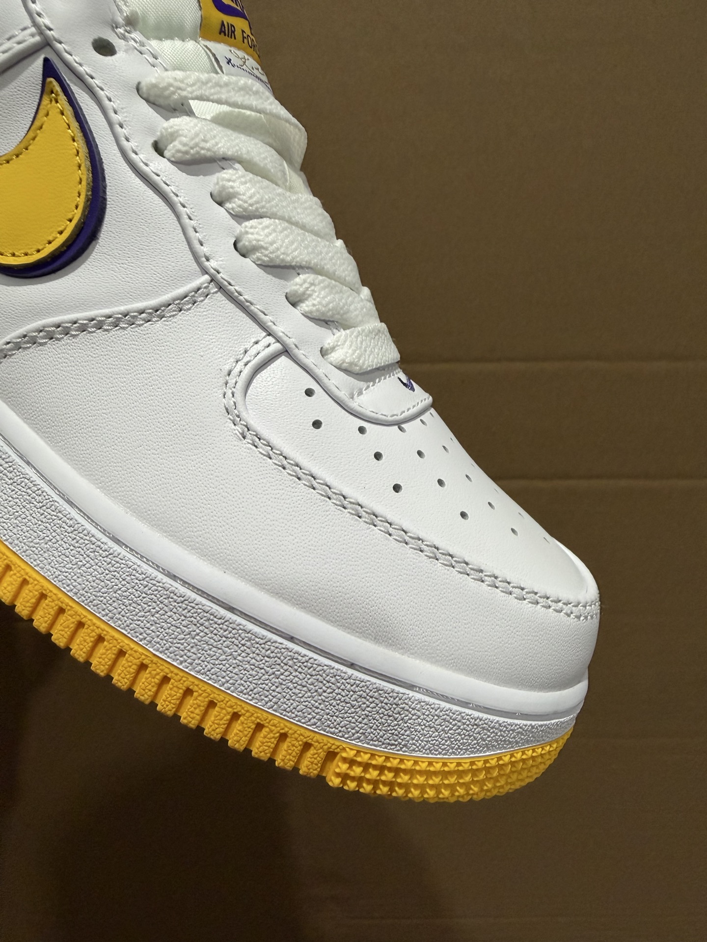 特价福利‼️ 原装头层Kobe Bryant x Nike Air Force 1 Retro Q男女鞋