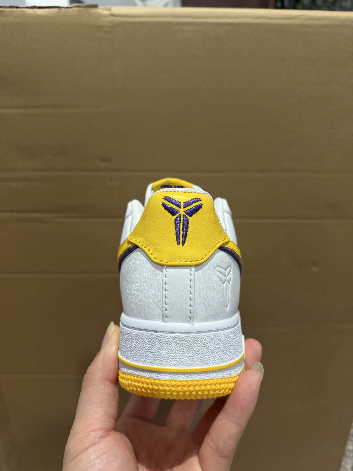 特价福利‼️ 原装头层Kobe Bryant x Nike Air Force 1 Retro Q男女鞋