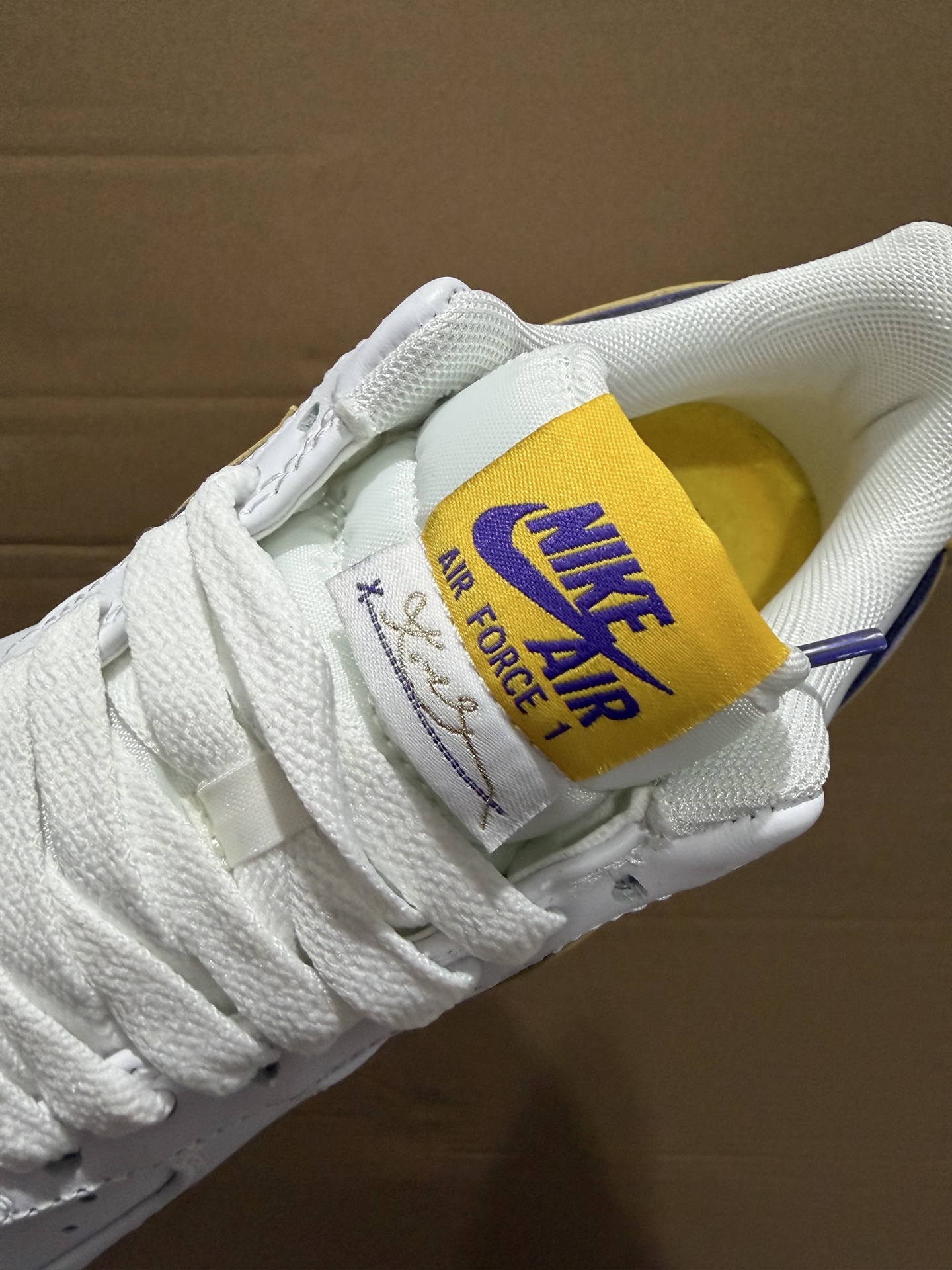 特价福利‼️ 原装头层Kobe Bryant x Nike Air Force 1 Retro Q男女鞋