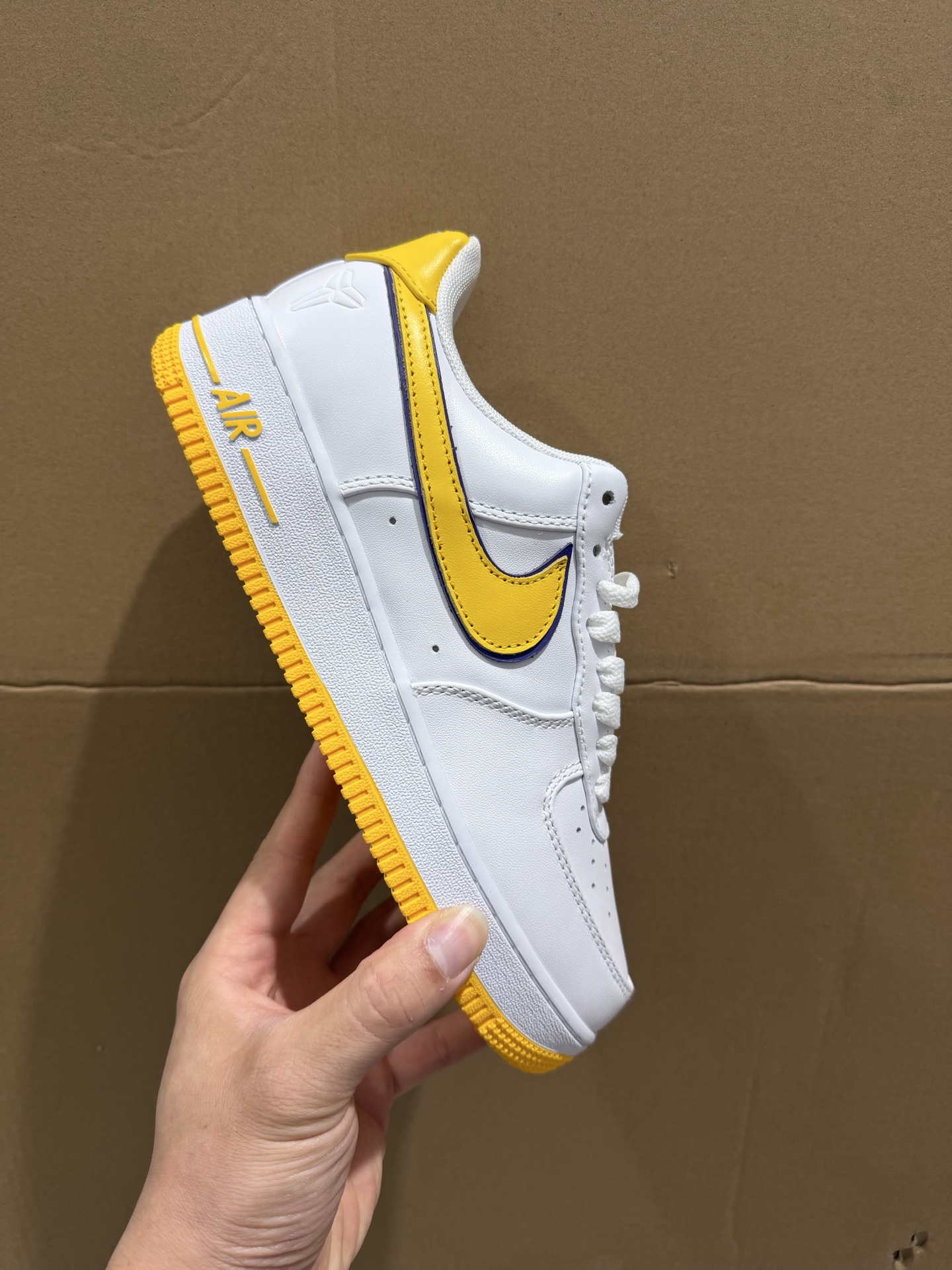 特价福利‼️ 原装头层Kobe Bryant x Nike Air Force 1 Retro Q男女鞋