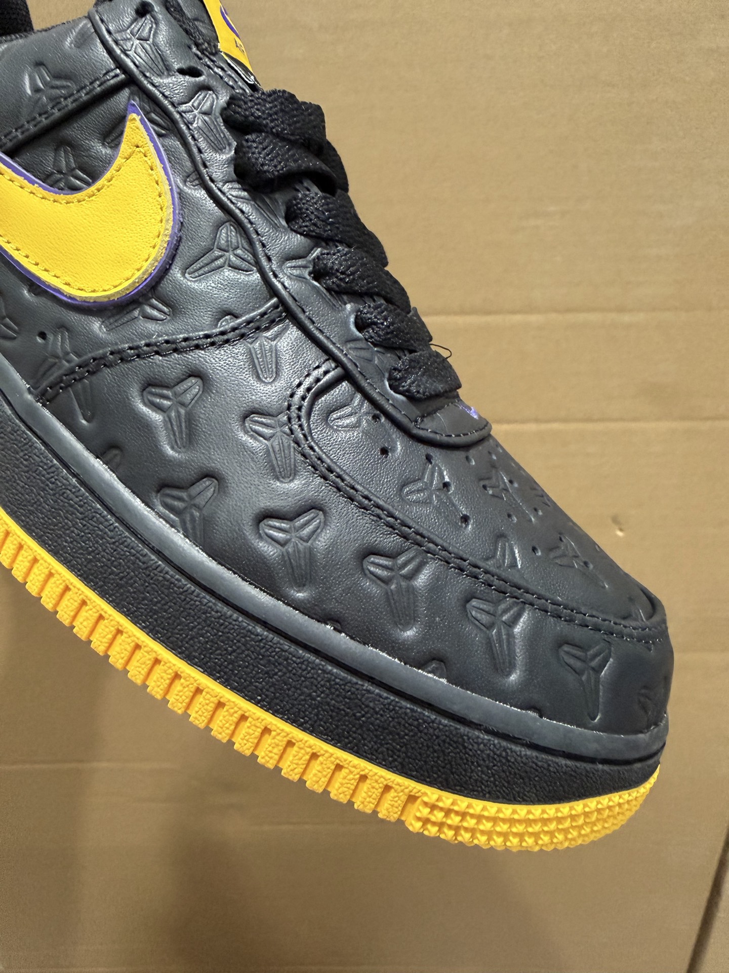 特价 福利‼️ 原装头层Nike Air Force 1 Low “Kobe Bryant” 防黑黄男女