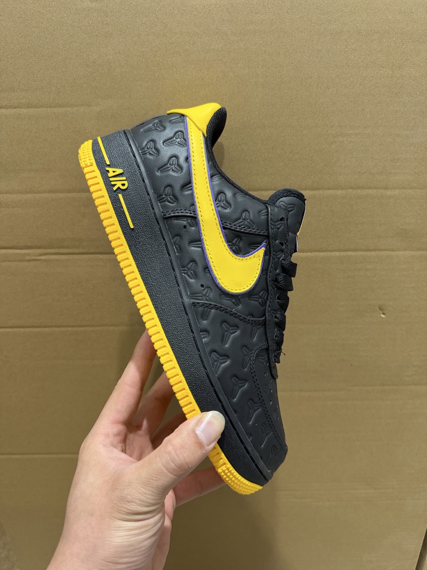 特价 福利‼️ 原装头层Nike Air Force 1 Low “Kobe Bryant” 防黑黄男女