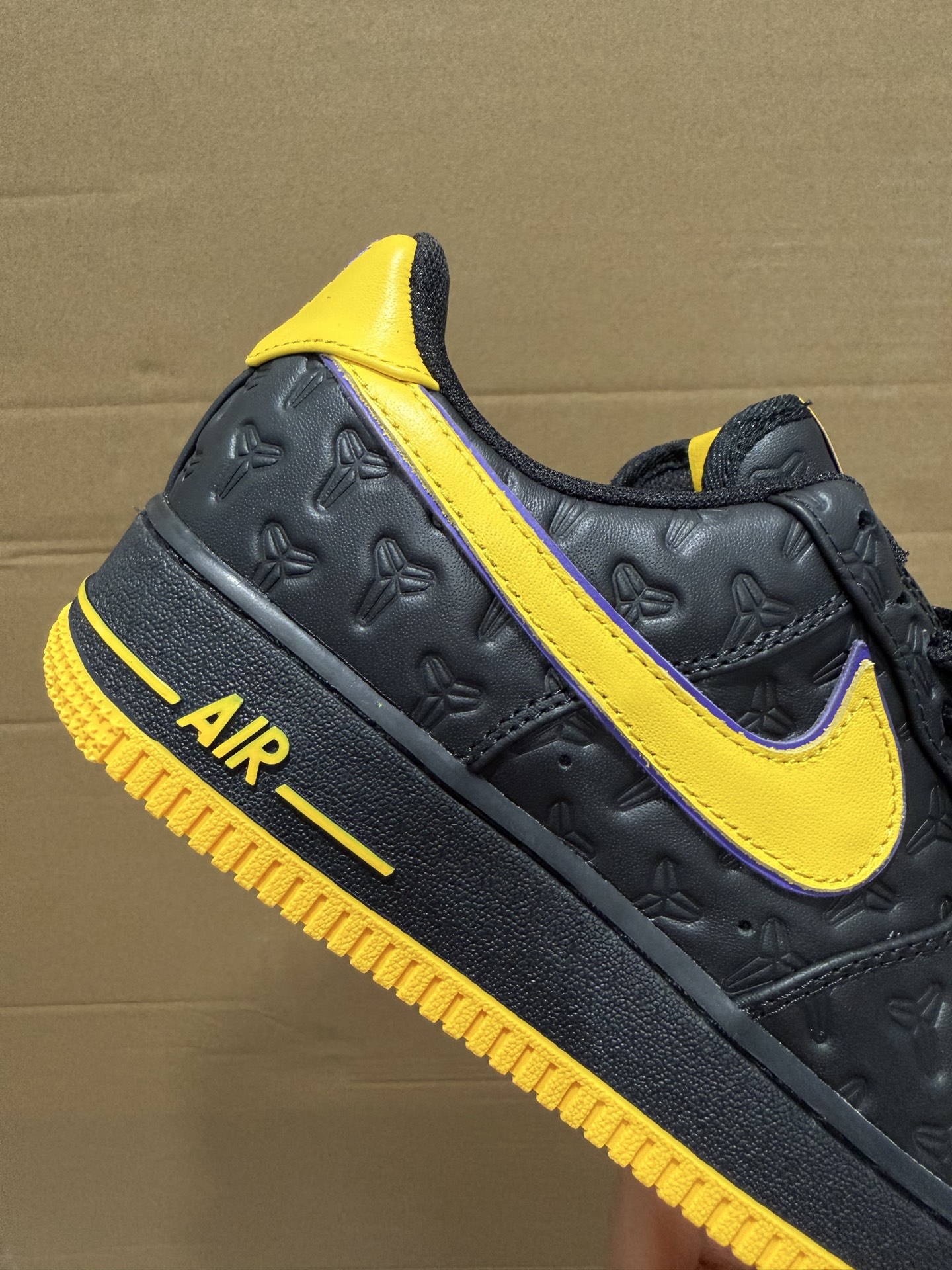特价 福利‼️ 原装头层Nike Air Force 1 Low “Kobe Bryant” 防黑黄男女