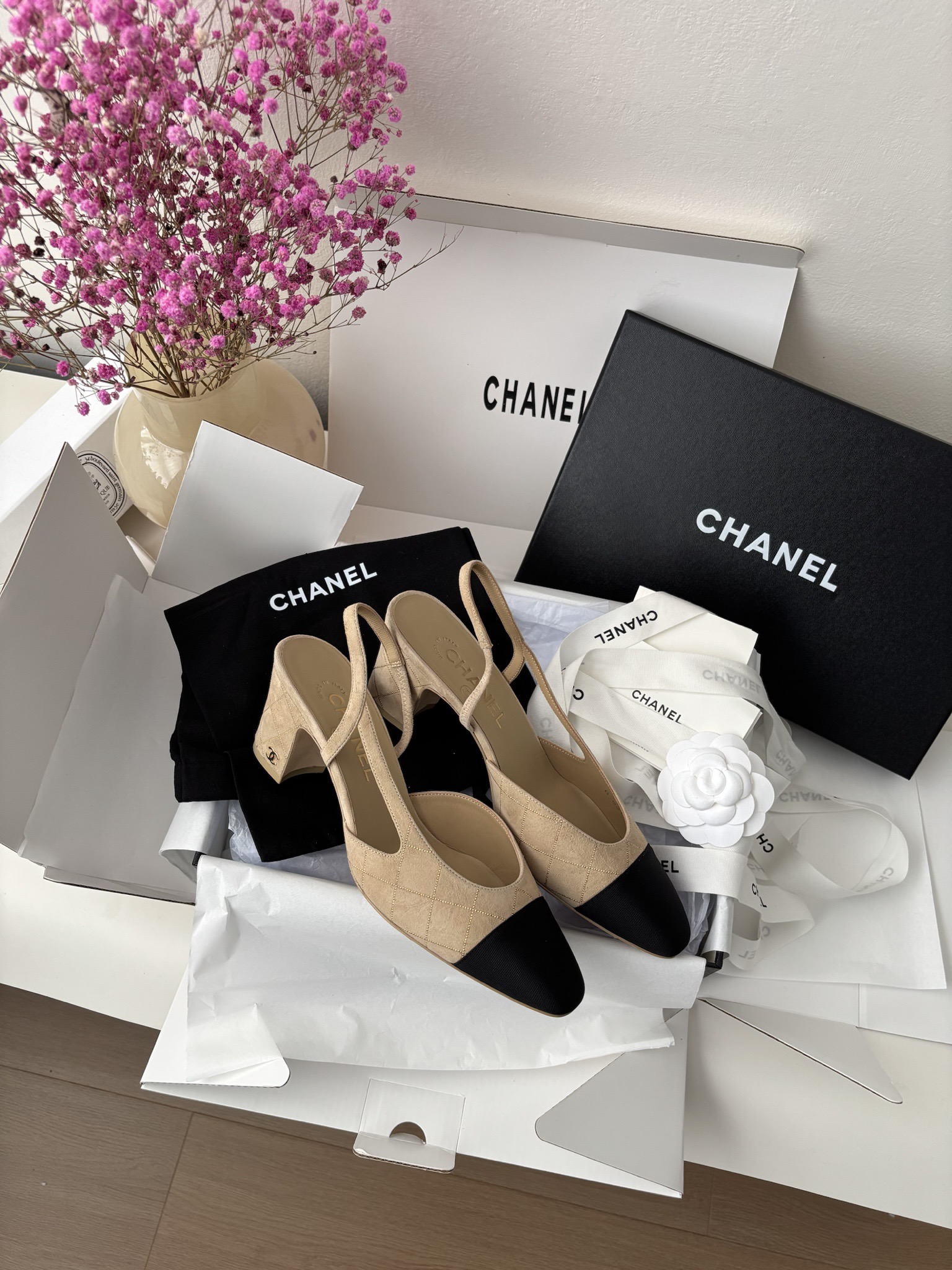 Босоножки женские на каблуке с закрытым носком, модель в клетку Chanel