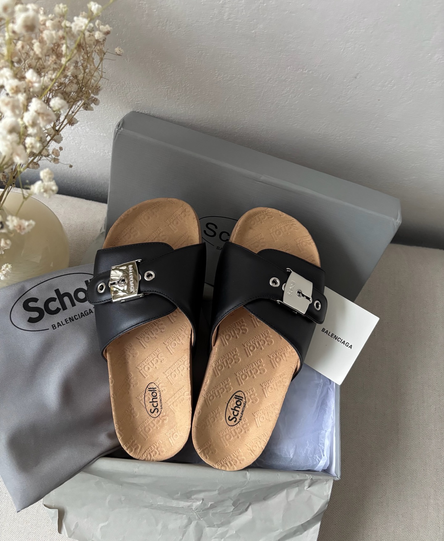 Босоножки Balenciaga и Scholl с пробковой подошвой