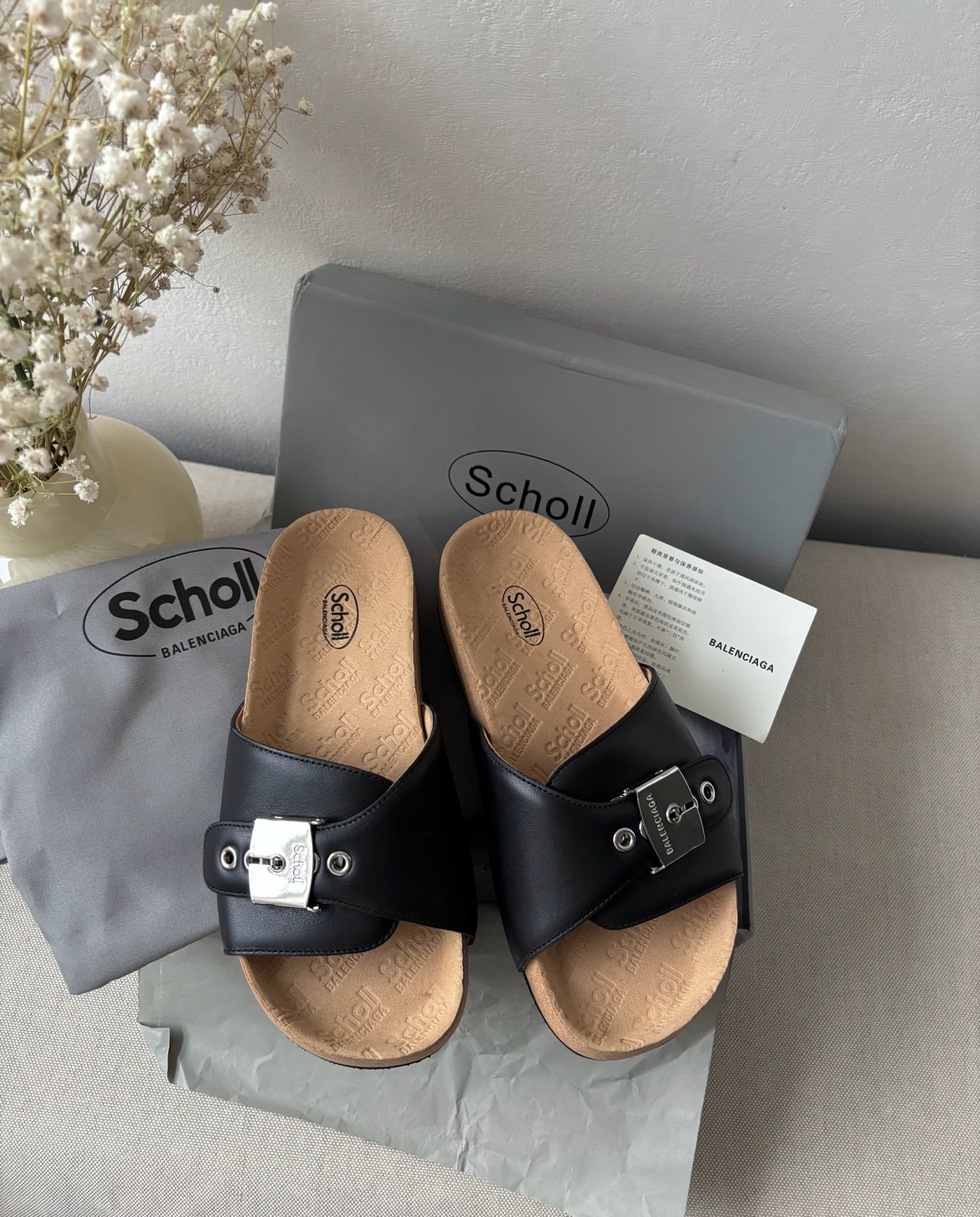 Босоножки Balenciaga и Scholl с пробковой подошвой