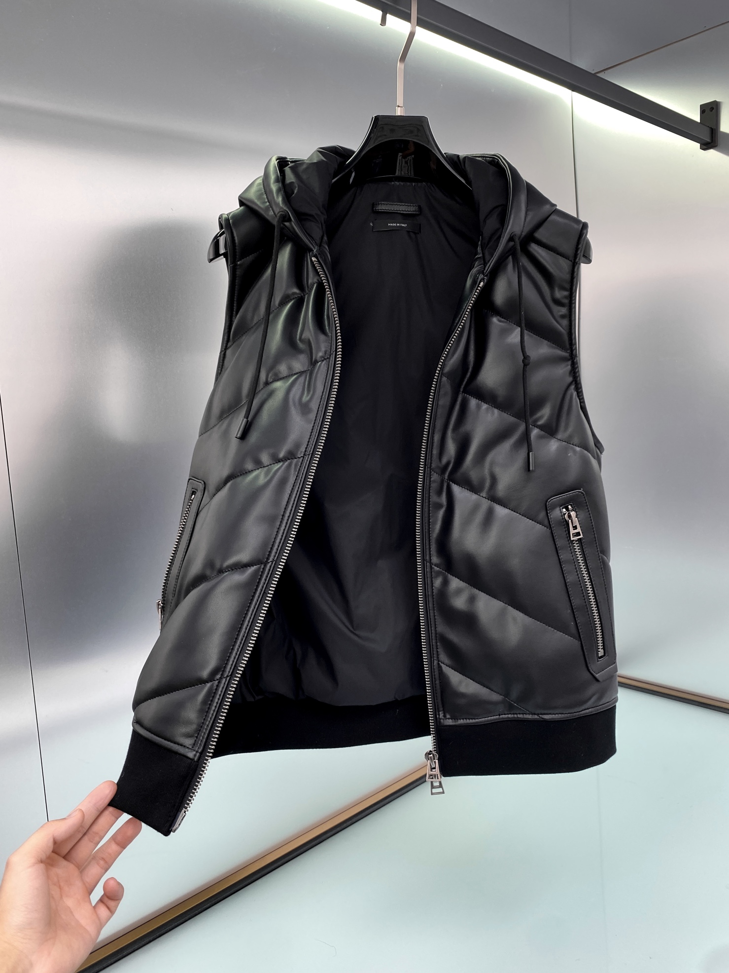 路易威登 Louis Vuitton 高定典藏名品高定成衣时装外套连衣裙衬衫T恤 #C92CE30C 3