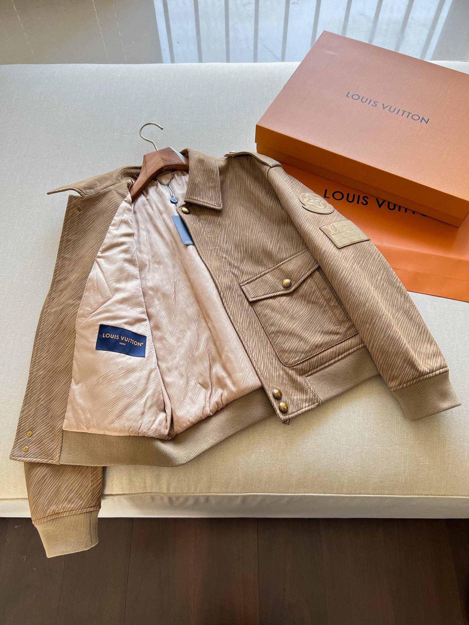 路易威登 Louis Vuitton 高定典藏经典高奢皮具手袋托特包斜挎包女包 #38248365 3