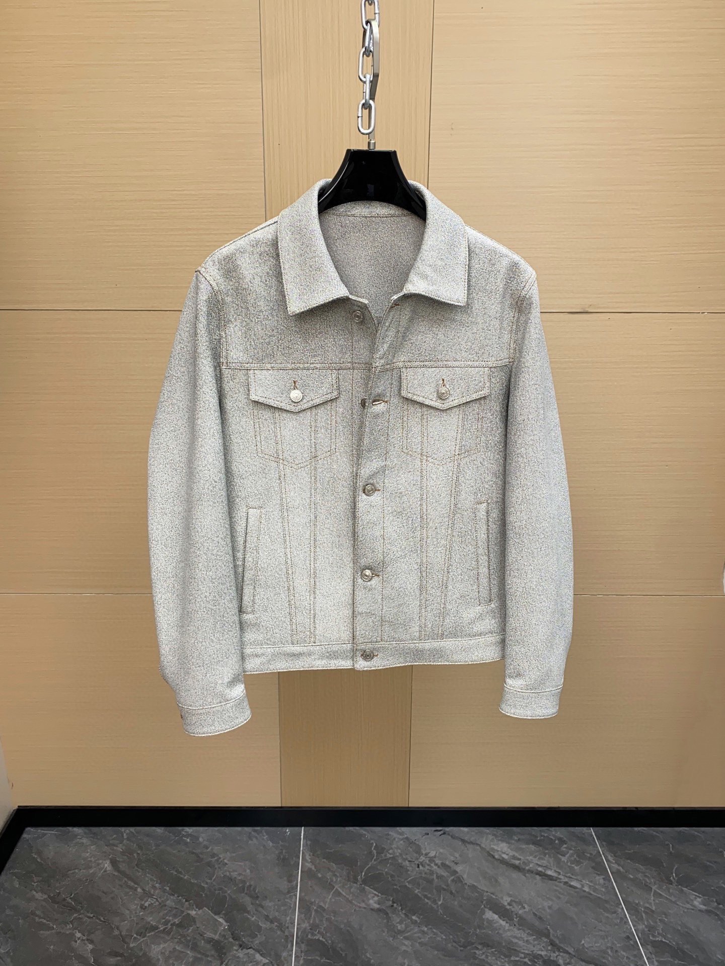 NO:688765,Ready for sale!  Dior Dior 25 Men's Jacket Lambskin Closure Chest Patch Pocket Fashion New Style This jacket is a must-have in everyone's wardrobe. It is made of lambskin suede, has a Dior logo printed on the snap closure and has a patch pocket on the front. It is ideal for a casual look in any season. Sizes 48-56,, dior, dior, jackets & coats, sheepskin, Top Customize119860909现货发售！Dior 迪奥25 男士夹克小羊皮开合胸前贴袋时尚新款 这款夹克是每个人衣橱中的必备单品.它采用小羊皮反绒皮制成,按扣开合处印有迪奥标志,正面设有一个贴袋.无论在任何季节,它都是打造休闲造型的理想之选.尺码48-56,,dior,dior,jackets & coats,sheepskin,Top Customize1,Men's clothing