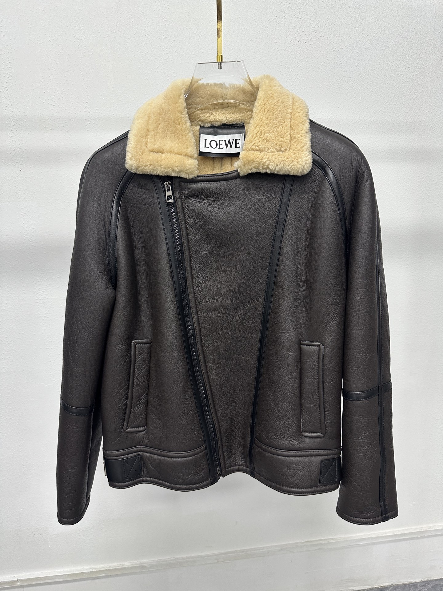 NO:754571,Year-end clearance 48-1 Suitable for about 100-125 pounds, imported fur integrated, payment is subject to first come, first served,,Top Customize119860909年末清仓 48-1 适合100-125斤左右 进口皮毛一体 付款为准 先到先得,,Top Customize1,Men's clothing