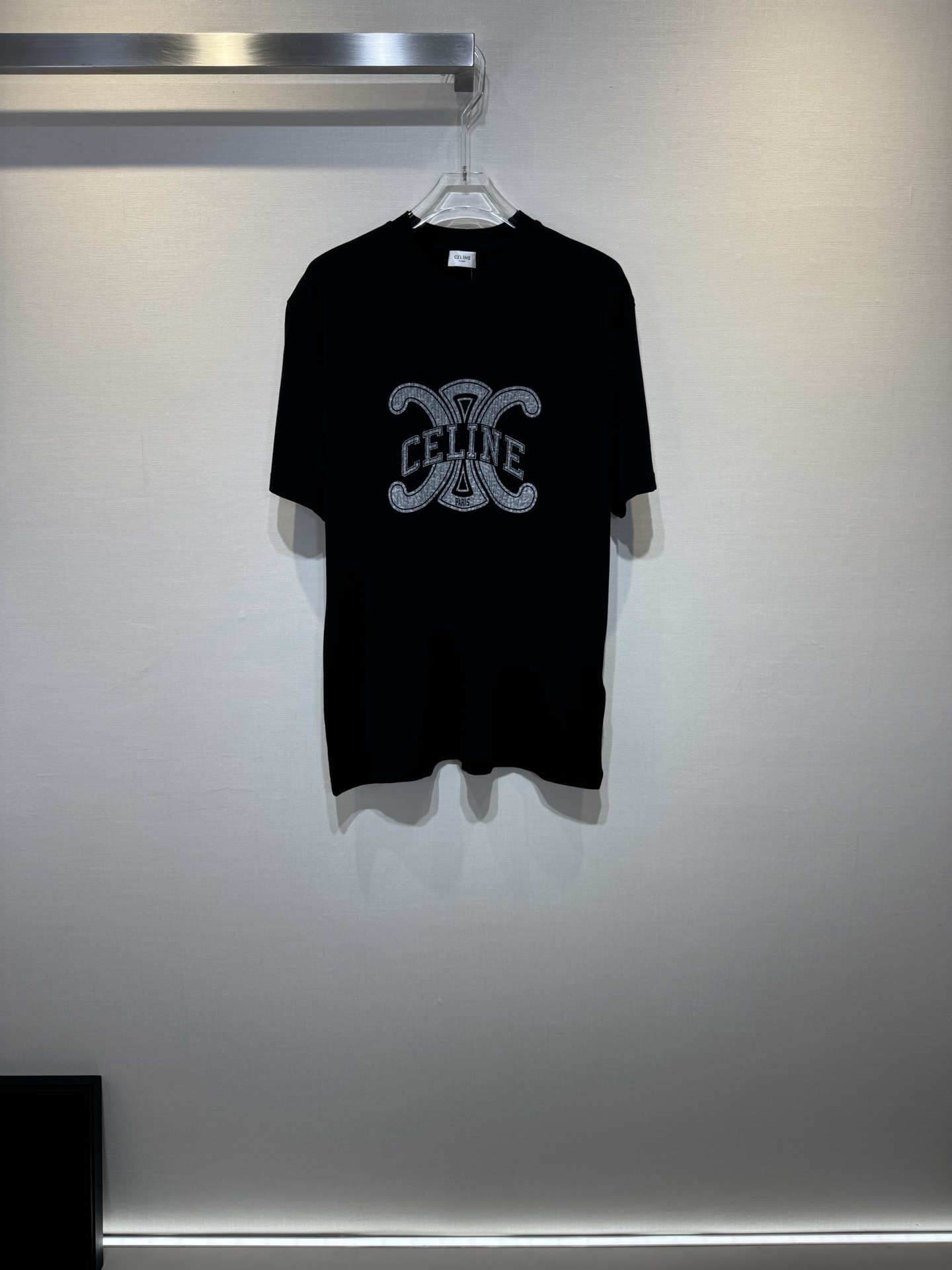 Celine Camiseta con estampado de arco de triunfo degradado. Algodón compacto de 40 cabos, 200g, suave y cómodo, transpi…