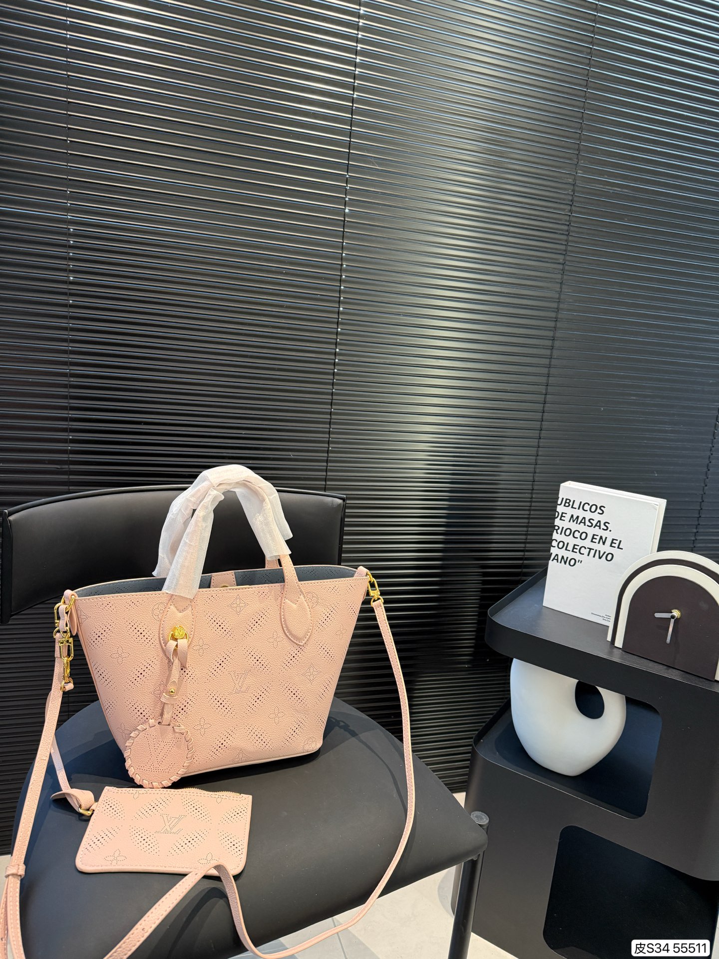 Louis Vuitton Mahina Leather Bucket Bag - Stylish, Lightweight & Easy Care 6 i1738918795671 3593 0 4