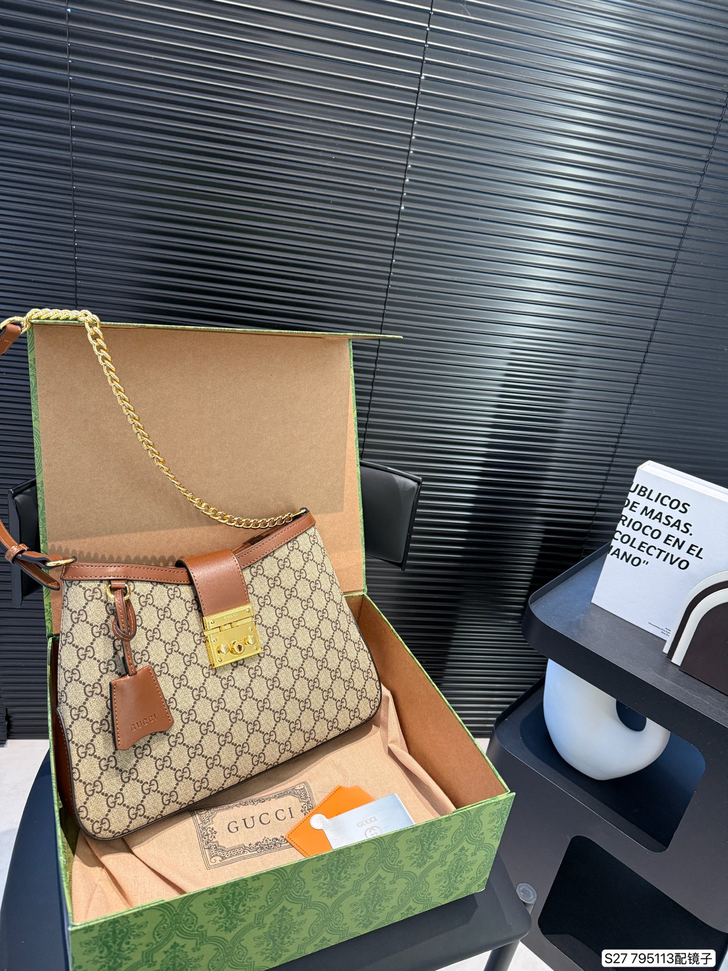 大号💰400 配折叠盒子 Gucci酷奇💰adlock新款链条手袋 独家实拍,质感一流,可斜跨可单肩,多功能内格完美容纳 尺寸33 24 货号795113