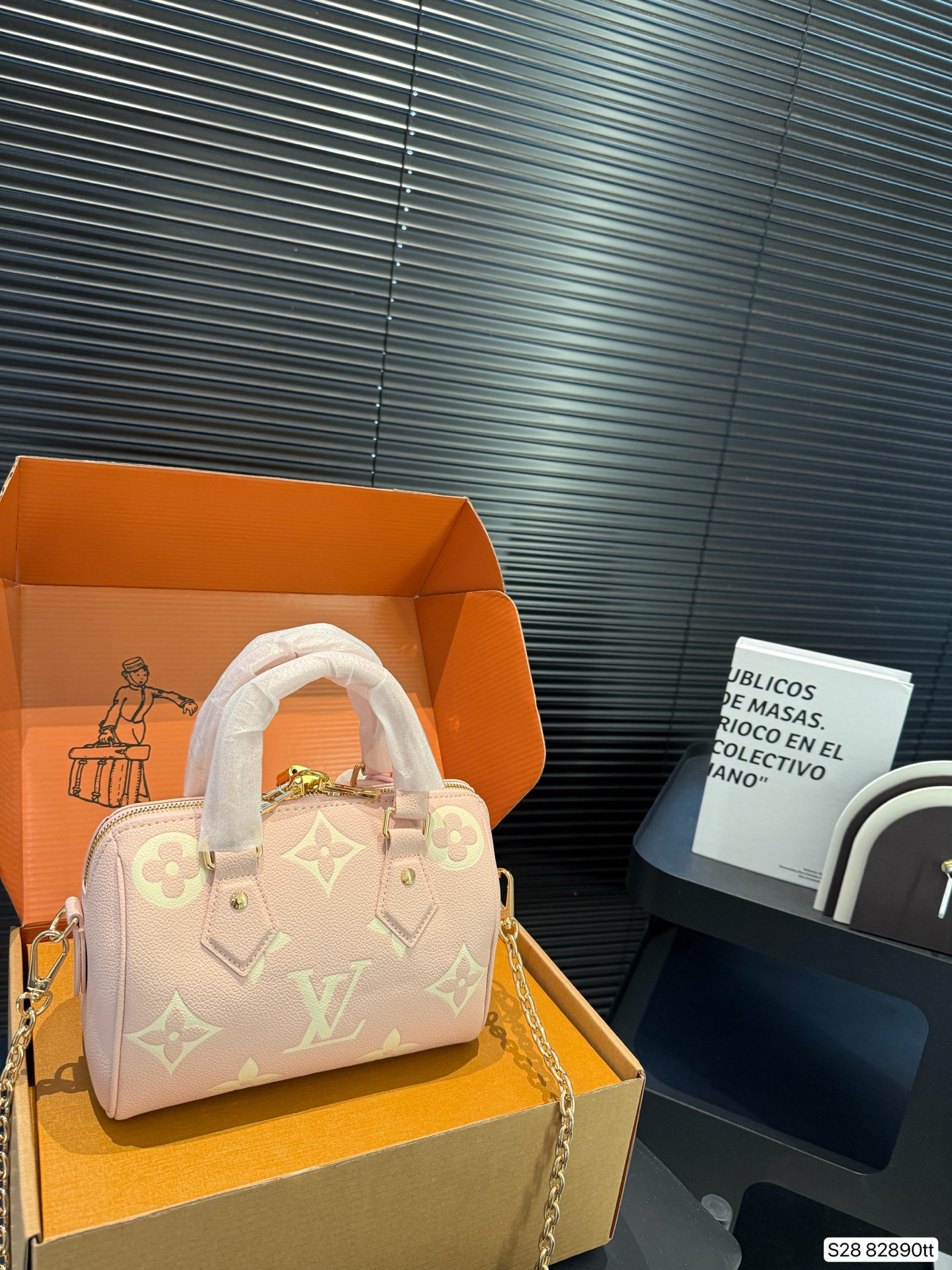 Louis Vuitton Pink Empreinte Leather Speedy Bandouliere 20 with Chain 6 i1746780765105 4911 0 4