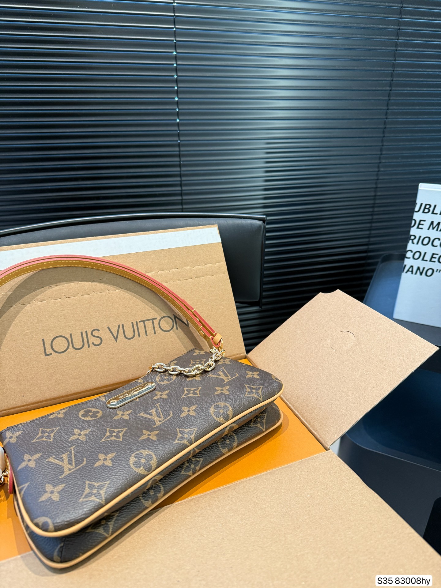 Louis Vuitton Liv Pochette Double Zip Monogram Canvas Crossbody Bag 7 i1746783103871 2225 0 5