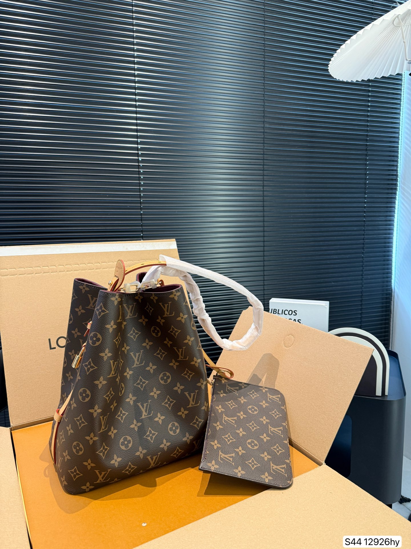Louis Vuitton All In GM Large Capacity Tote Bag - Stylish and Functional 8 i1746783767091 9919 0 6
