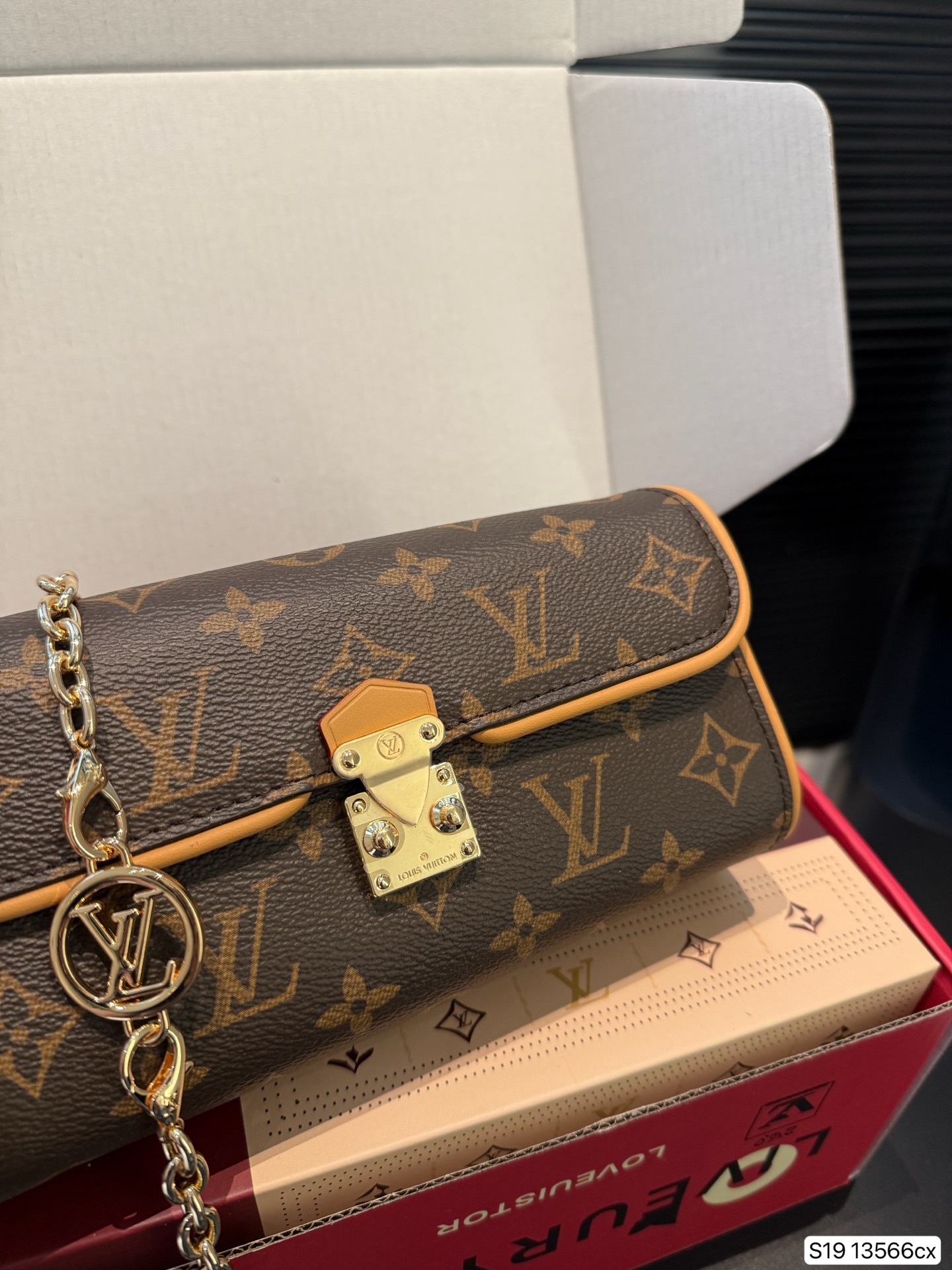 Louis Vuitton Pochette Camille Monogram Chain Crossbody Bag 5 i1746784091856 3243 0 3