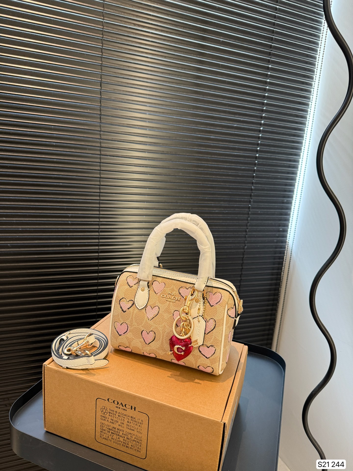 Con caja, Coach | mini Rowan nuevo, COACH original, bolso almohada, herrajes YKK originales combinados con te…