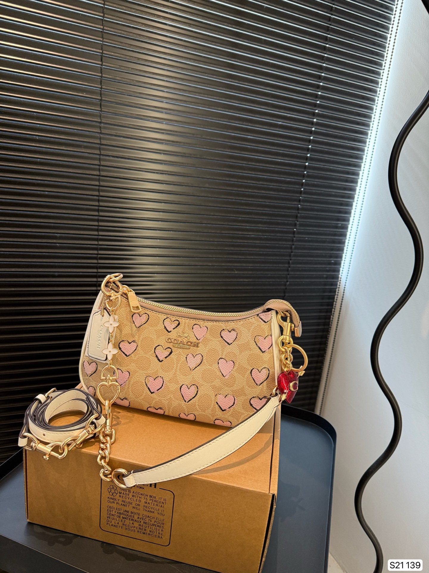 Con caja, Coach | mini Rowan nuevo, COACH original, bolso almohada, herrajes YKK originales combinados con te…