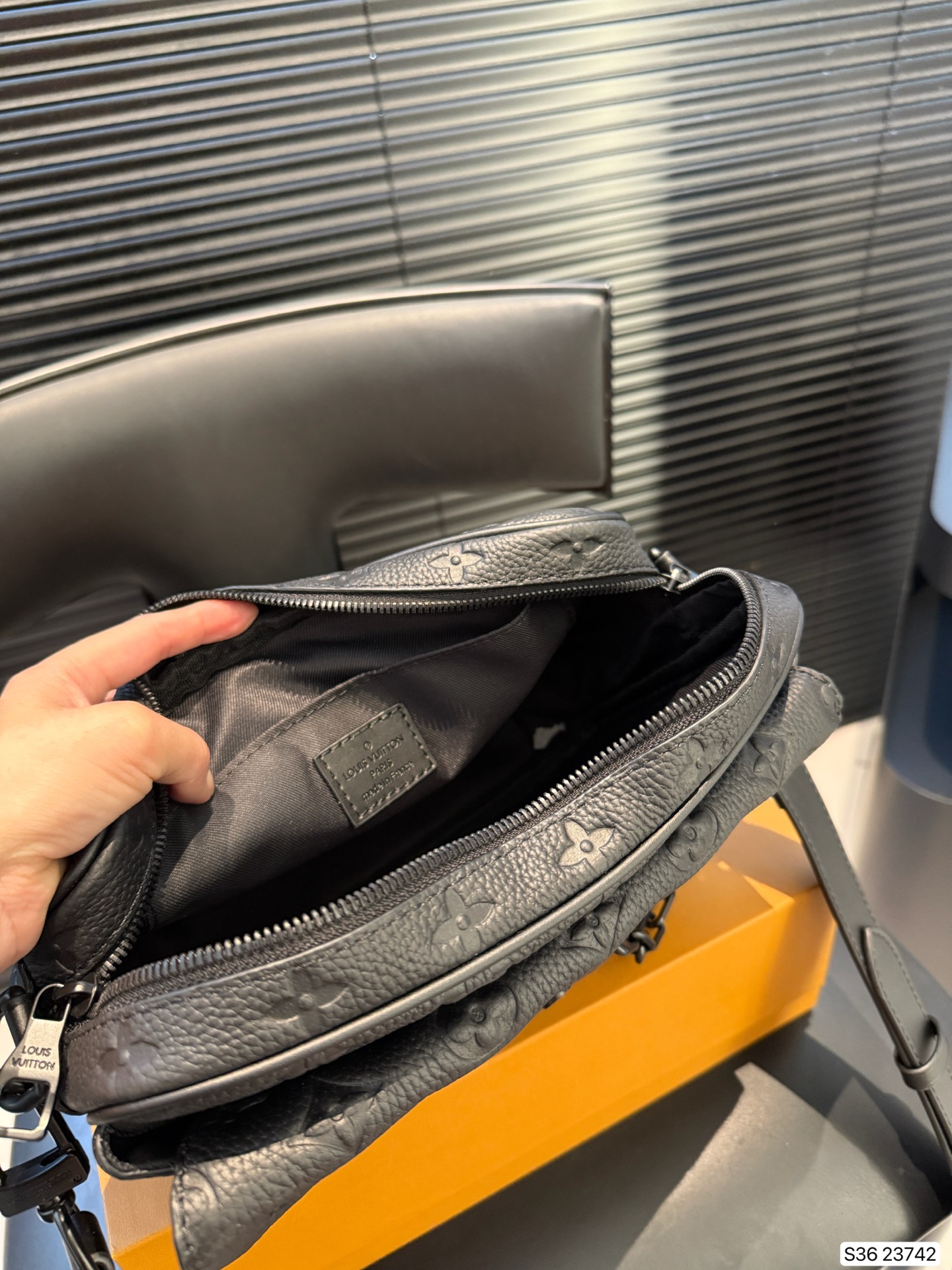 Louis Vuitton Leather Messenger Bag for Men, Trendy Crossbody Shoulder Bag 10 i1757585518093 8492 0 8