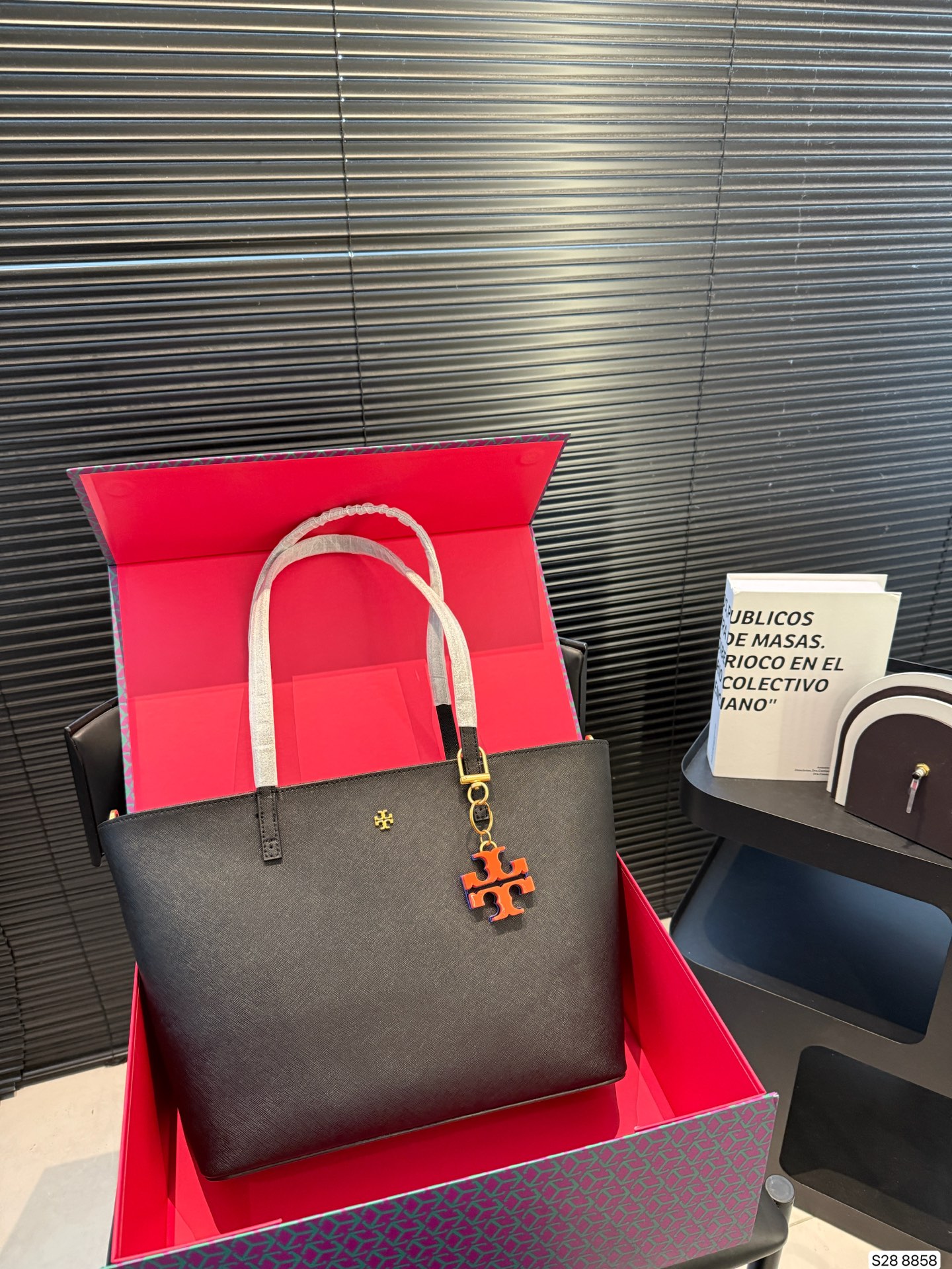 _dtx9sMw4eV-oOIcWsSyjeMlgo8E2oVWlYr-7t7A